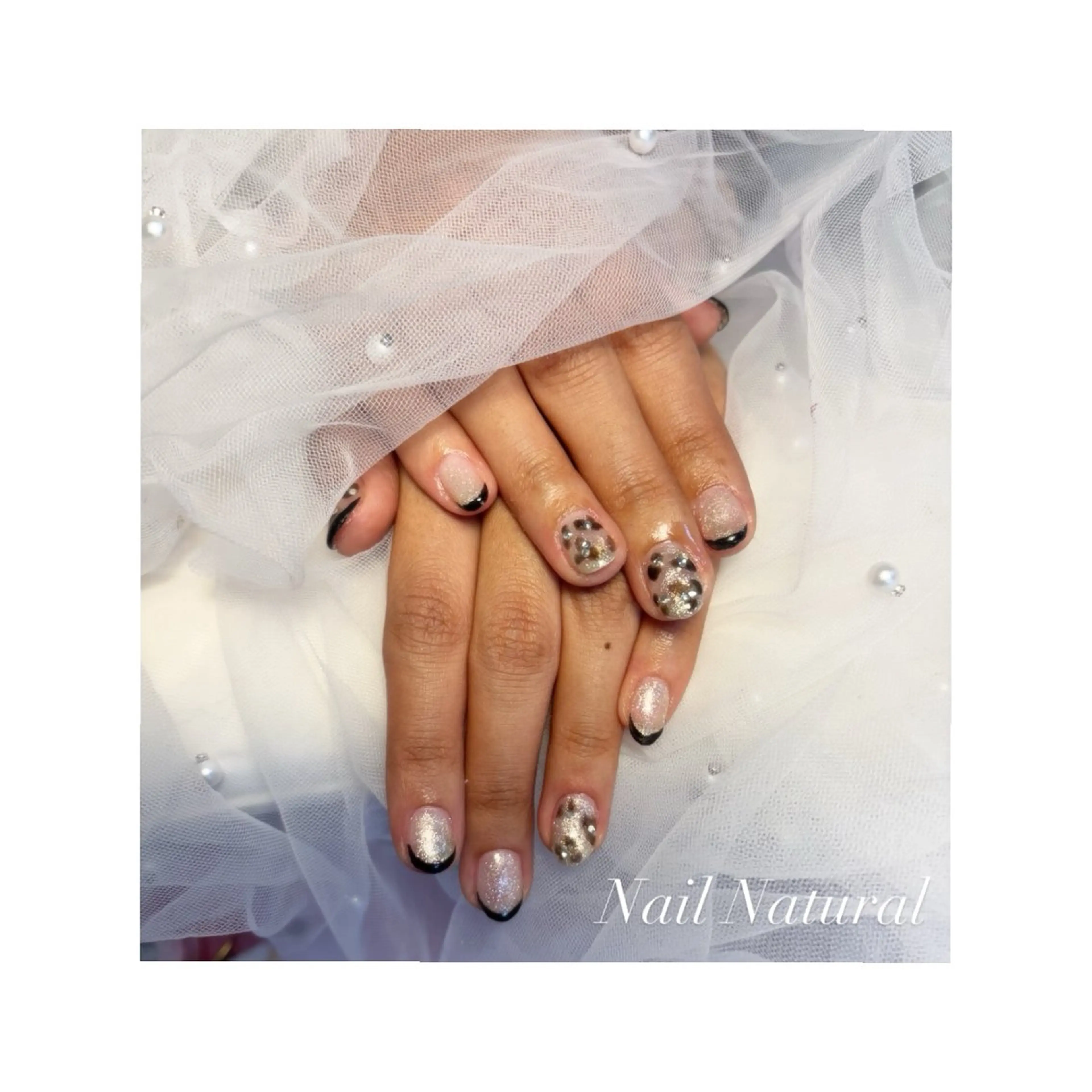 ネイル フラッシュネイル フットネイル フレンチネイル ジェルネイル ガラスフレンチ ハンドネイル Nail salon Natulalのネイルデザイン