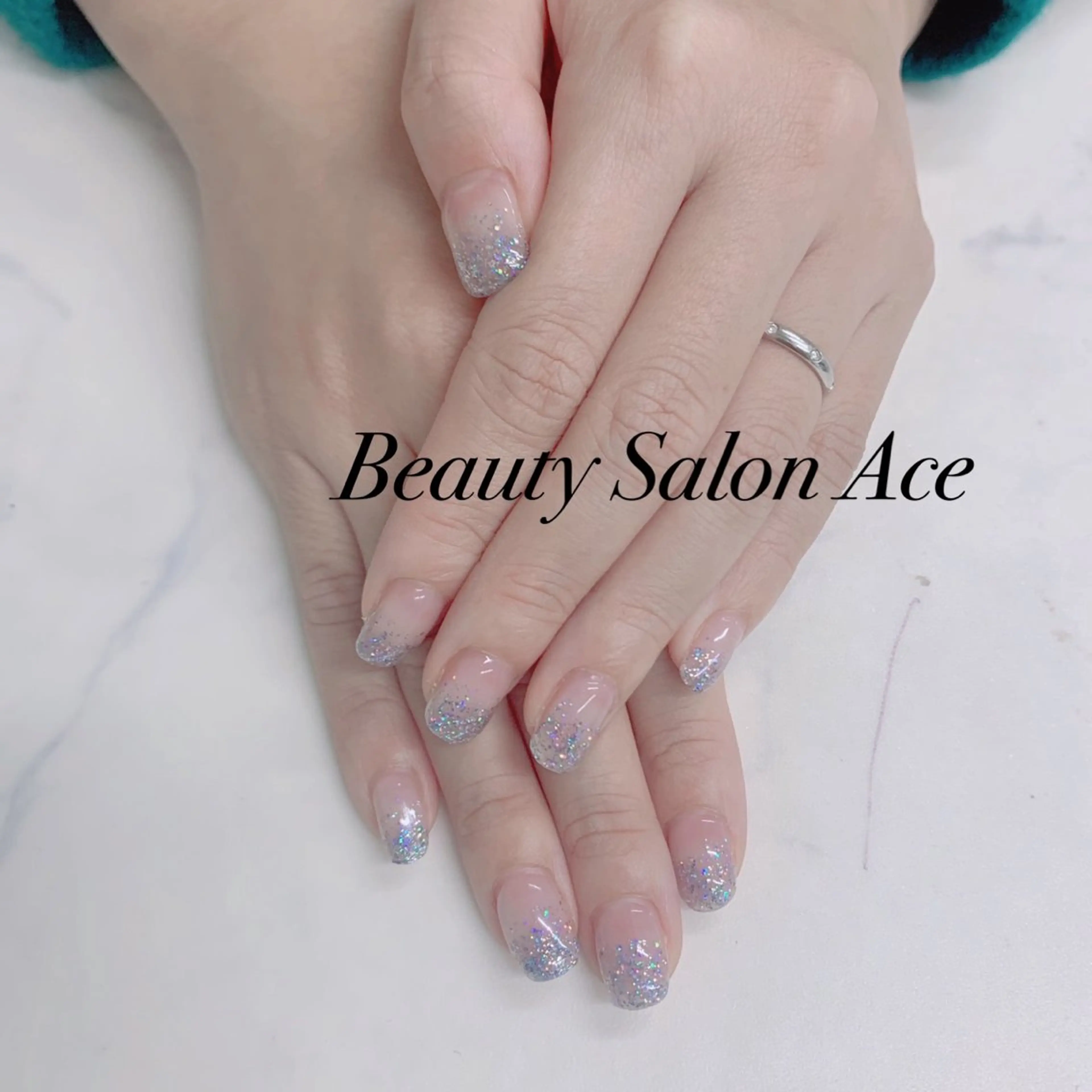 ネイル グラデーション ラメ(グリッター) ラメグラデーション メンズネイル 冬ネイル ハンドネイル ハンドケア Beauty Salon Ace（ネイルサロン　エース）所属・池袋フィルイン Ace♡長さだしのネイルデザイン