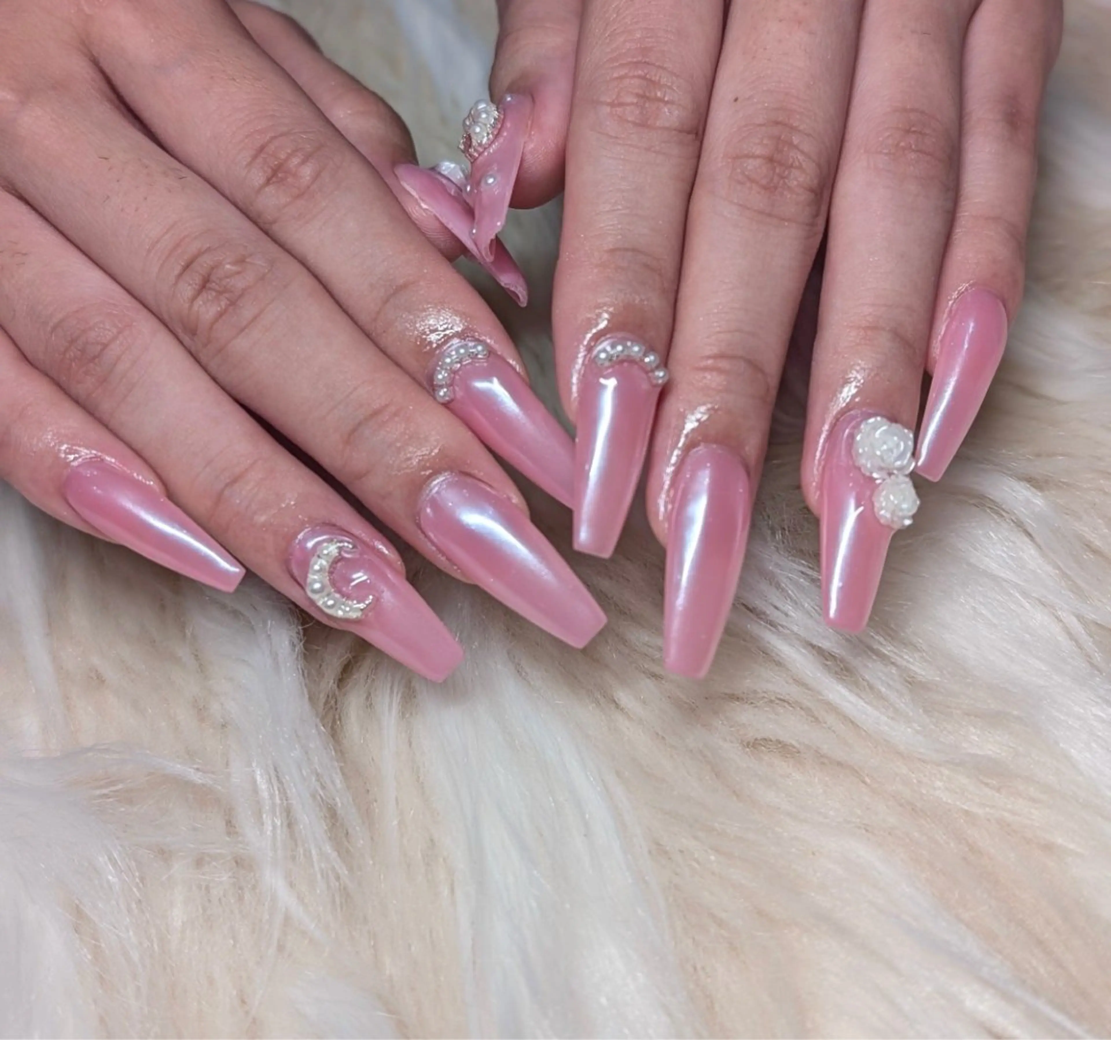 ネイル 長さ出し フレンチネイル ジェルネイル グラデーション 韓国ネイル ハンドネイル Nail&eye Belire 新宿のネイルデザイン