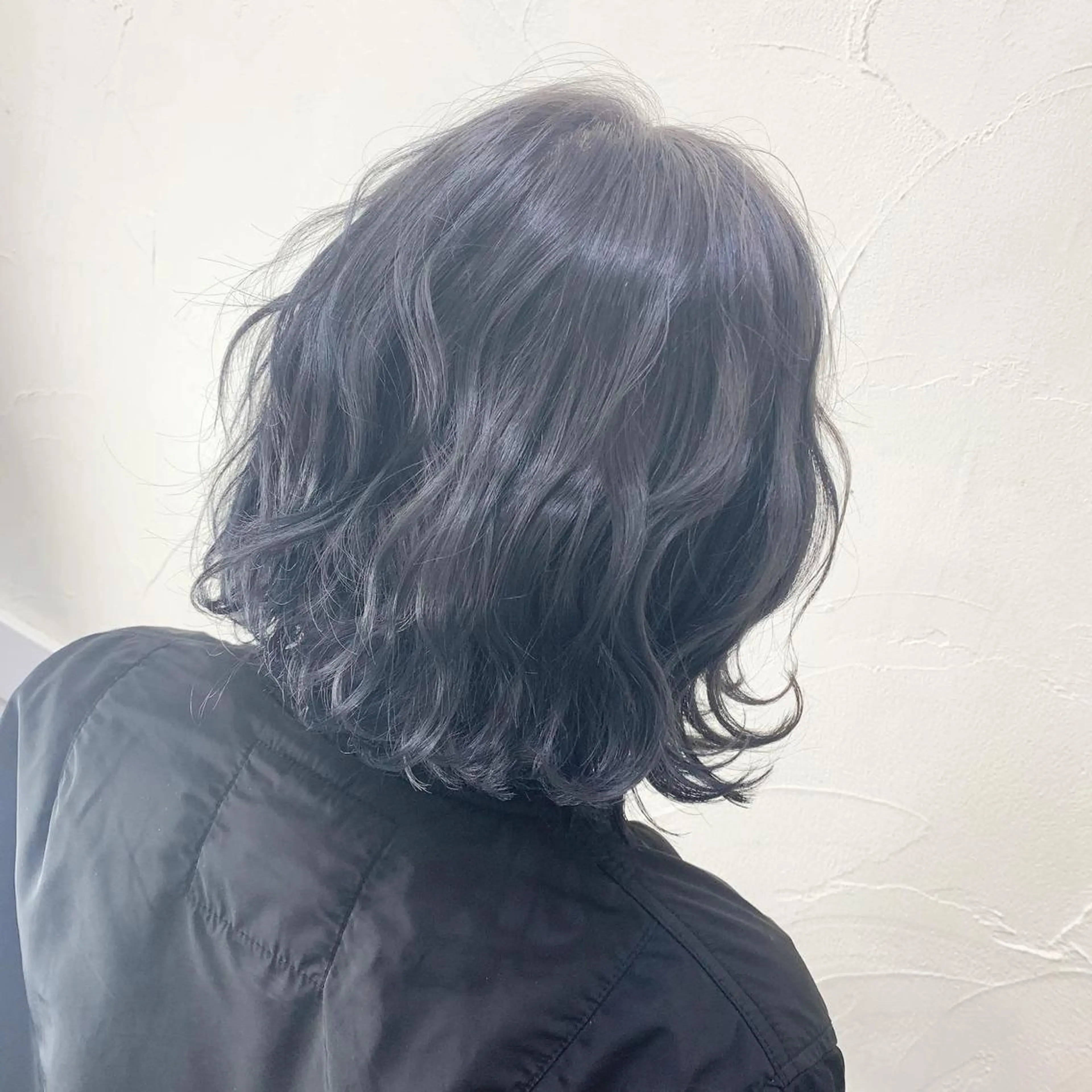 ミディアム カット ヘアカラー トリートメント 失敗したくない人へ ハイトーン美容師のヘアスタイル