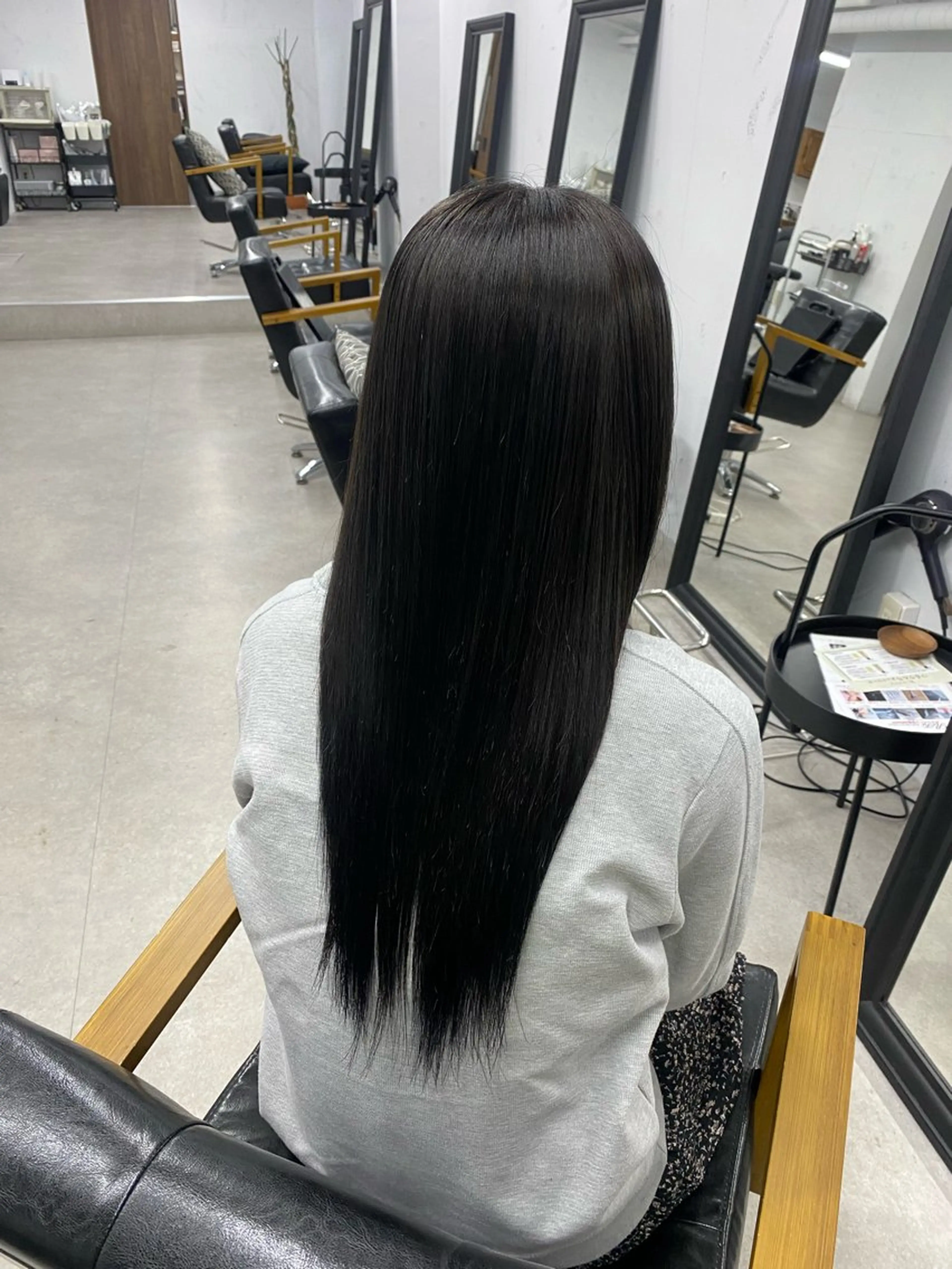 ロング ヘアカラー トリートメント 太田 すず香のヘアスタイル