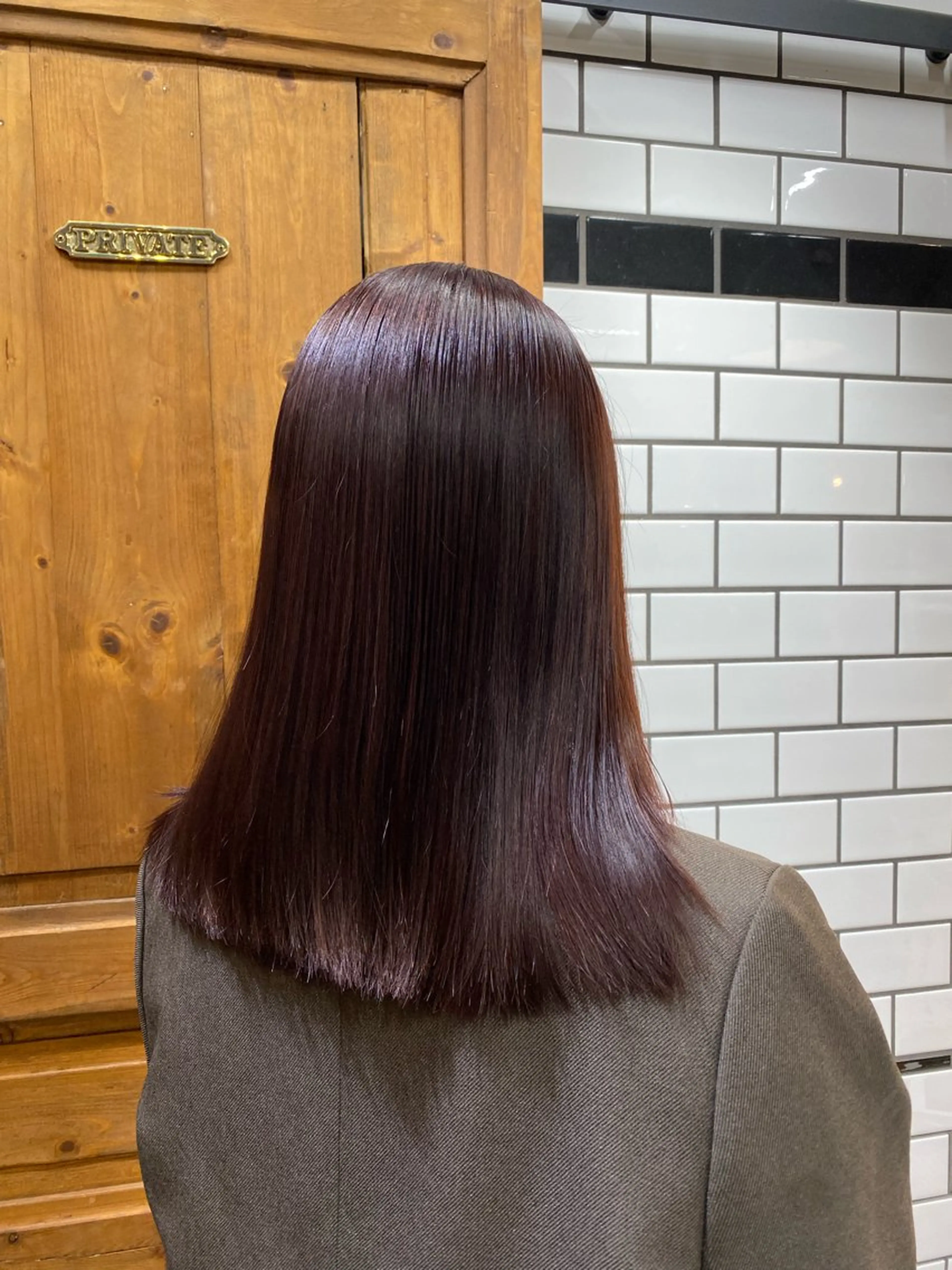 カラー ブリーチ ブリーチなしカラー ヘアカラー merry craftsman's factory所属・Hikari .のヘアスタイル