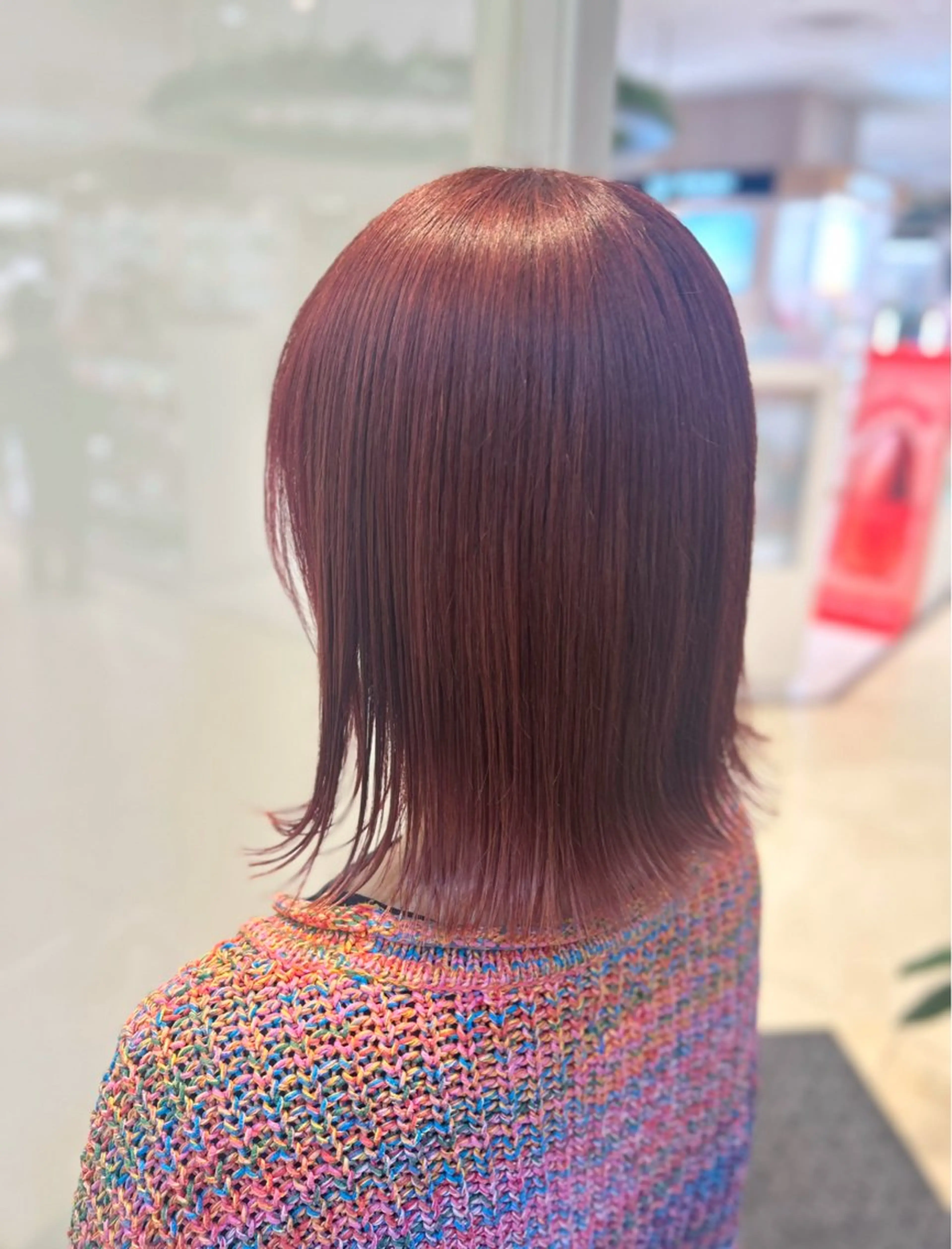 ショート カラー ヘアカラー トリートメント 艶質改善/縮毛矯正 ササキナツミのヘアスタイル