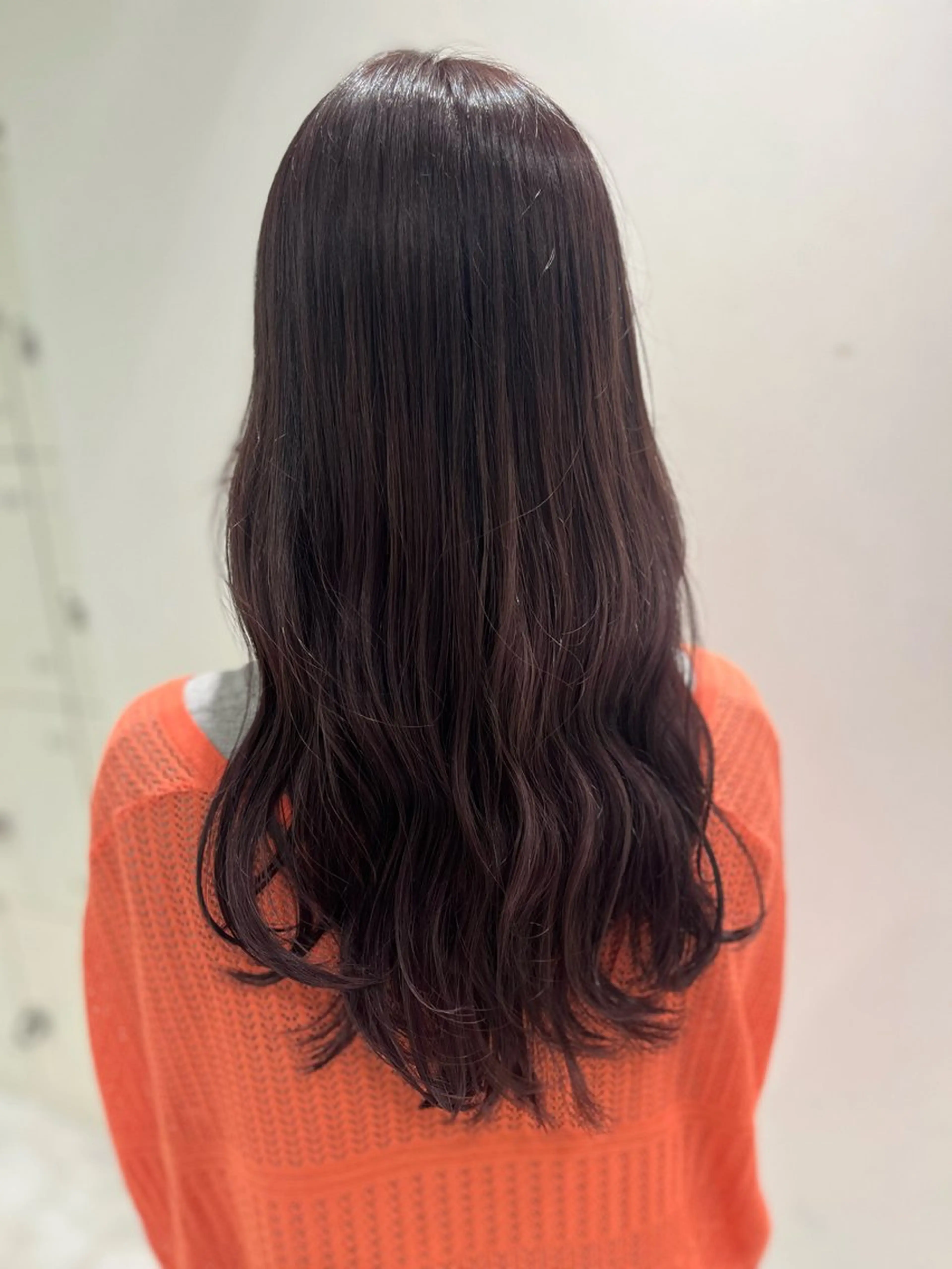 ロング カラー カット ヘアカラー トリートメント ハイトーンカラー 🦄レイヤーカットのヘアスタイル