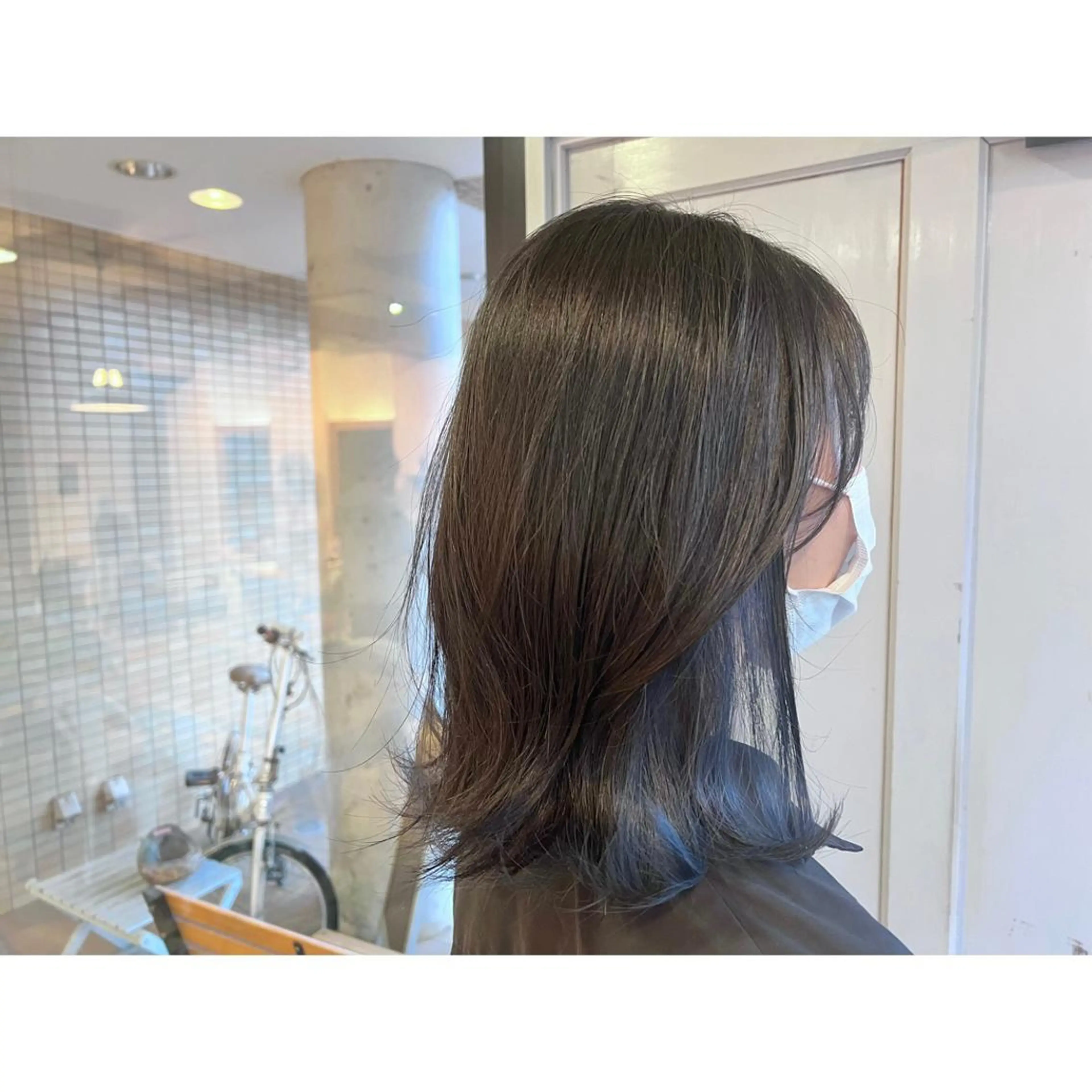ミディアム カラー ブルーカラー ヘアカラー トリートメント ツキダテ ユイのヘアスタイル