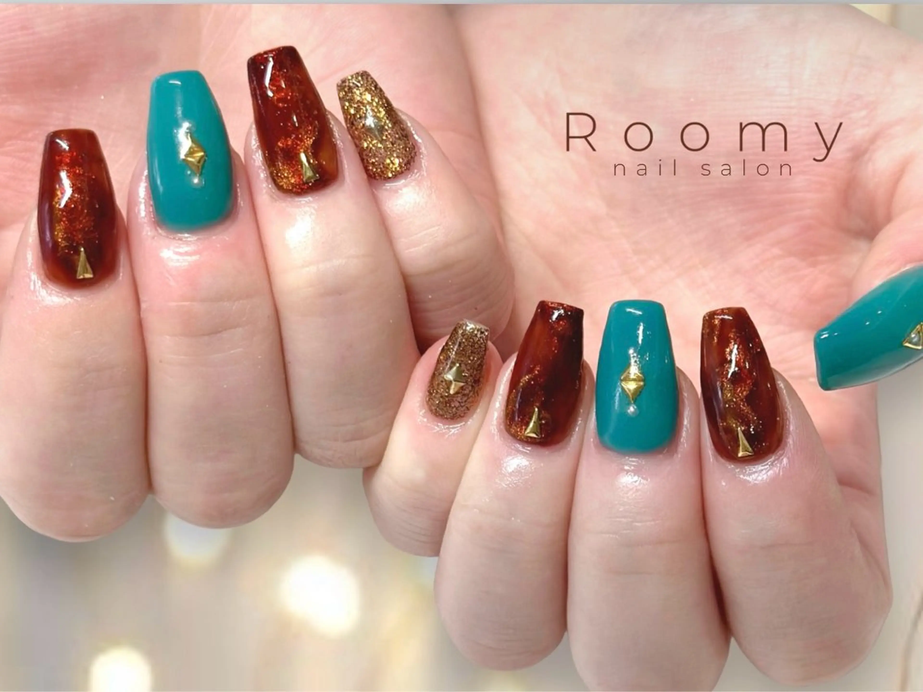 ネイル フットネイル ジェルネイル マグネットネイル パラジェル ハンドネイル nail salon Roomy 竹ノ塚所属・nail salon Roomy 竹ノ塚のネイルデザイン