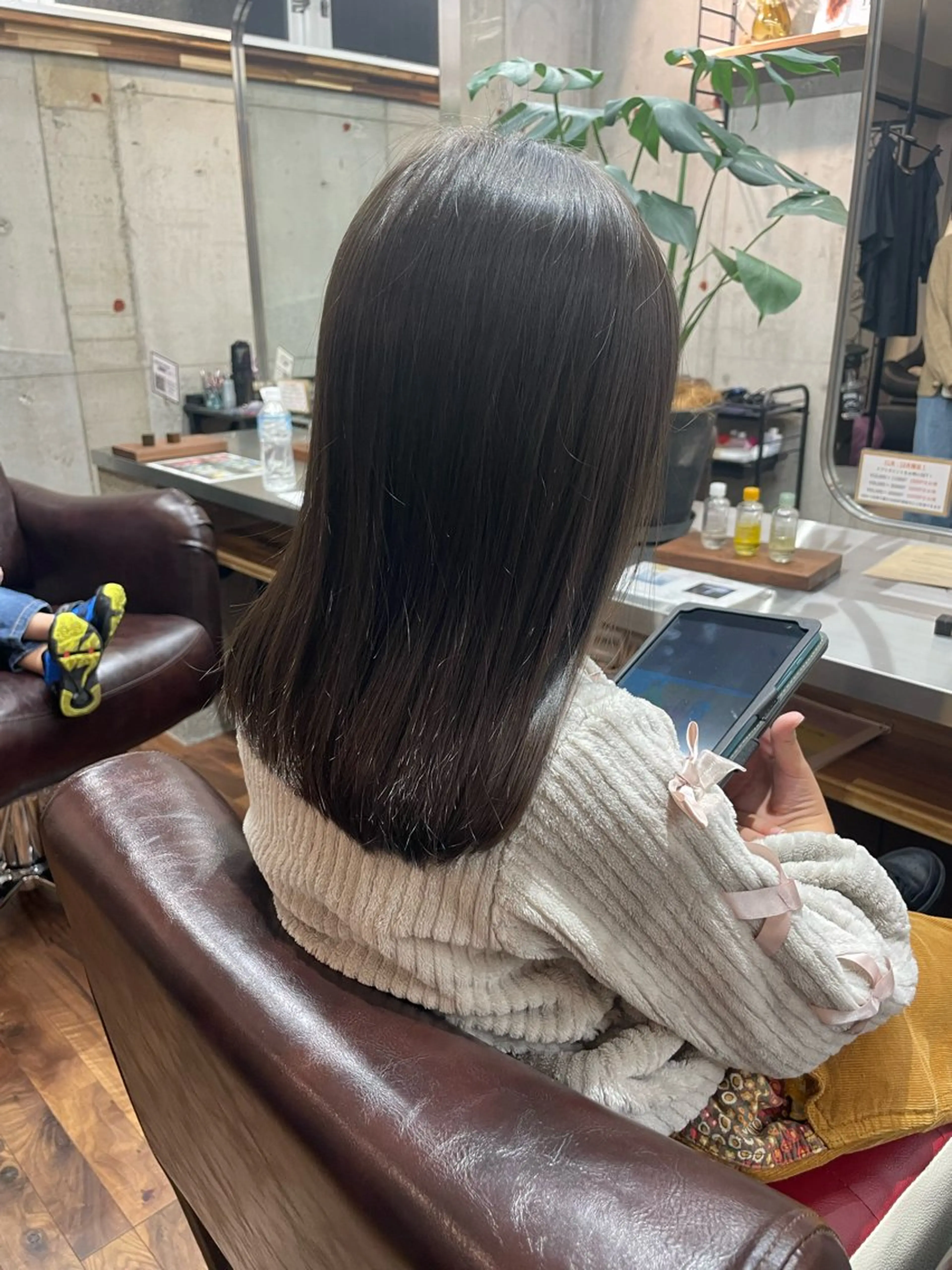 ミディアム スタイリスト /YUNAのヘアスタイル