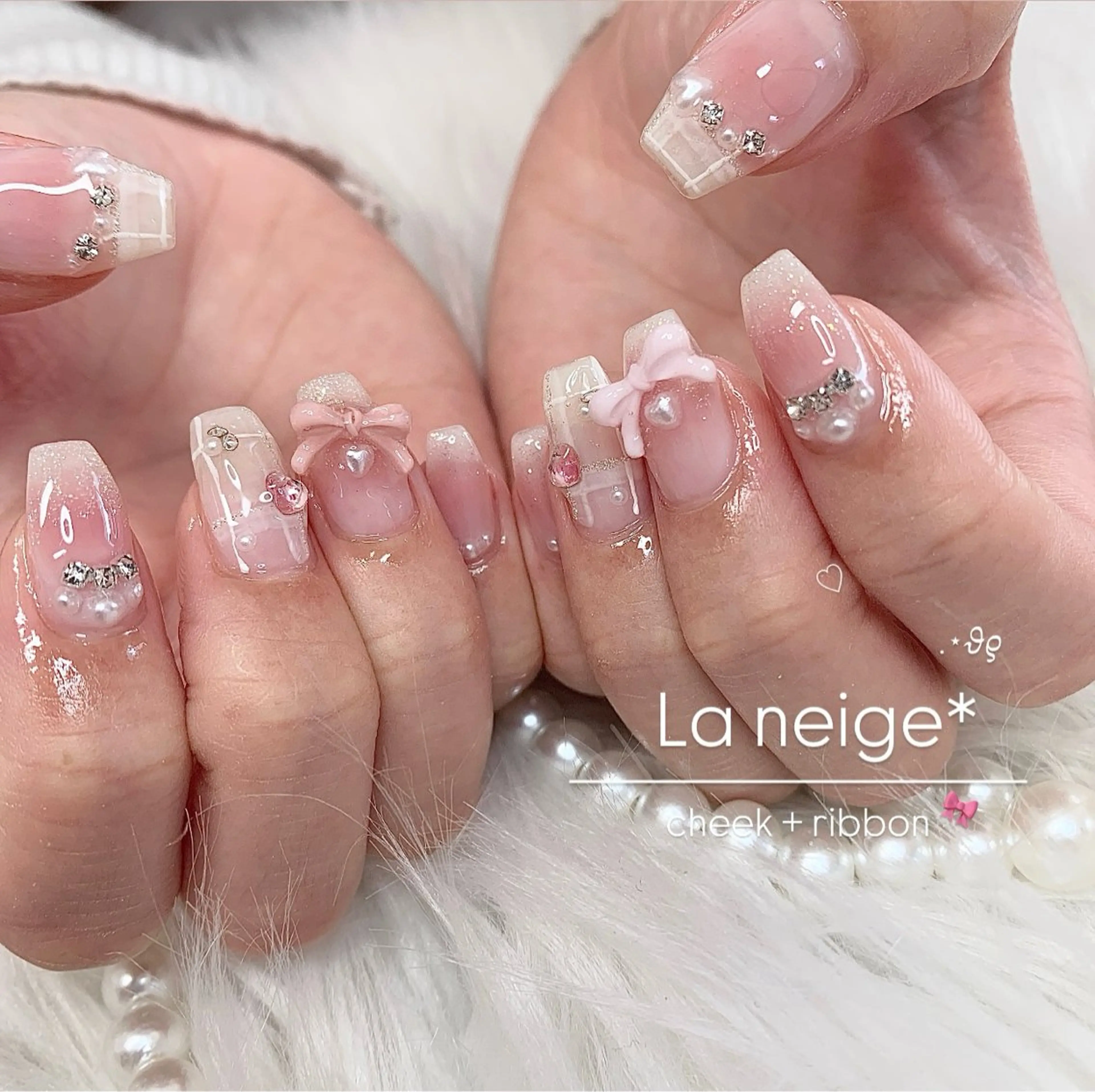 ネイル ハンドネイル La neige* yuki 🥯🍑のネイルデザイン