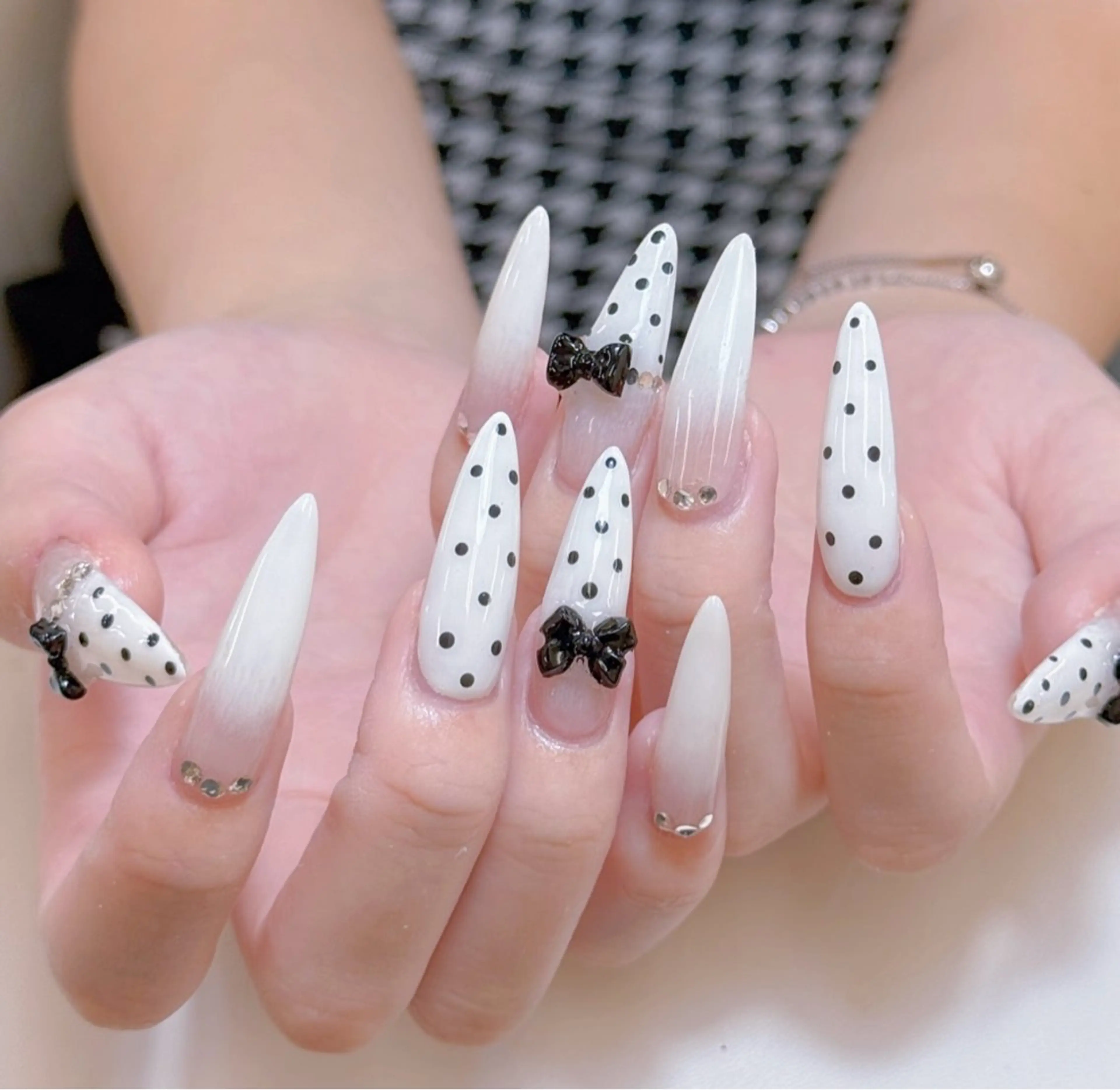 ネイル ハンドネイル ain nailのネイルデザイン