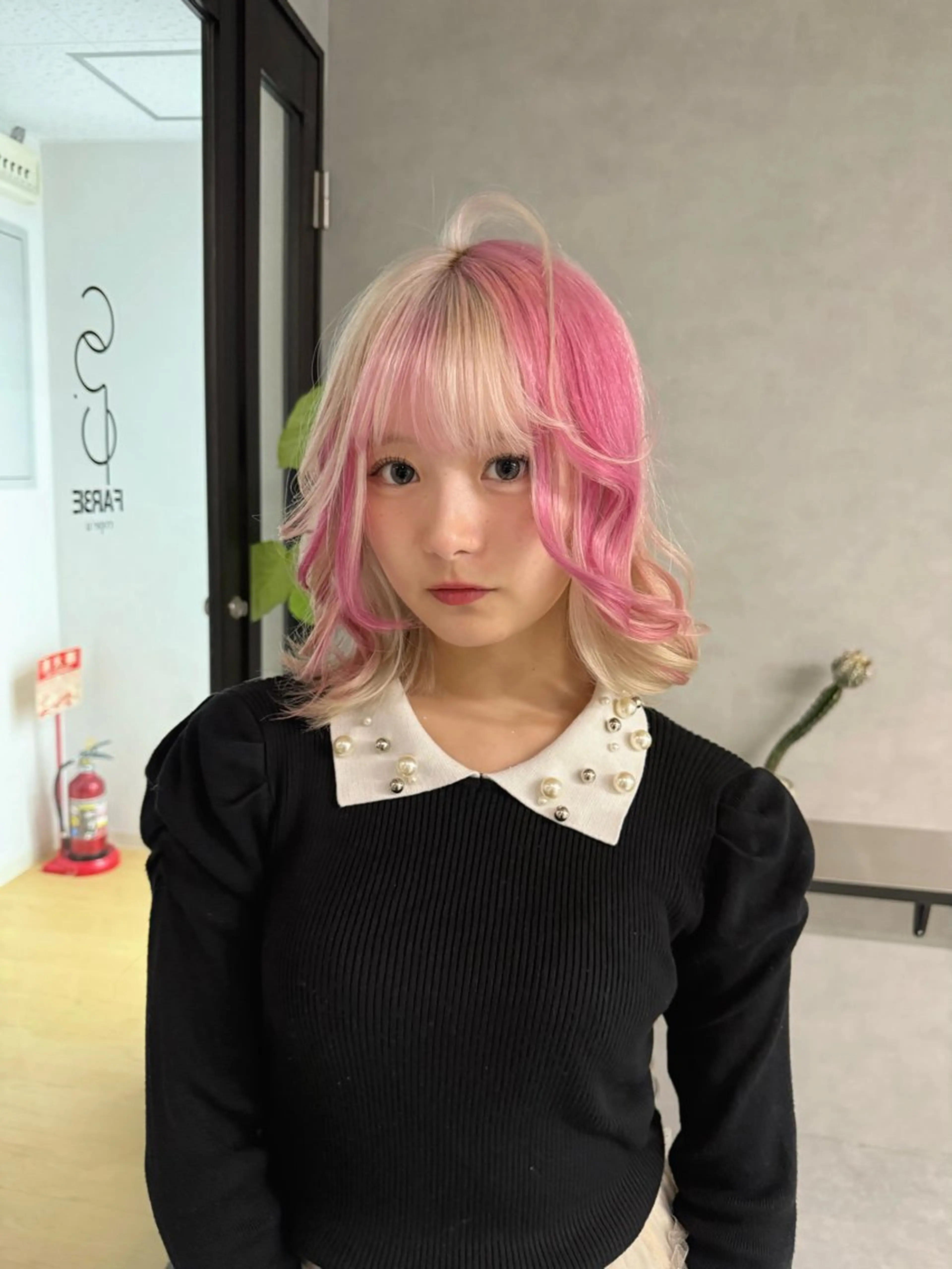 セミロング ヘアカラー ホワイトカラー/梅田 ハイトーン/しんのヘアスタイル