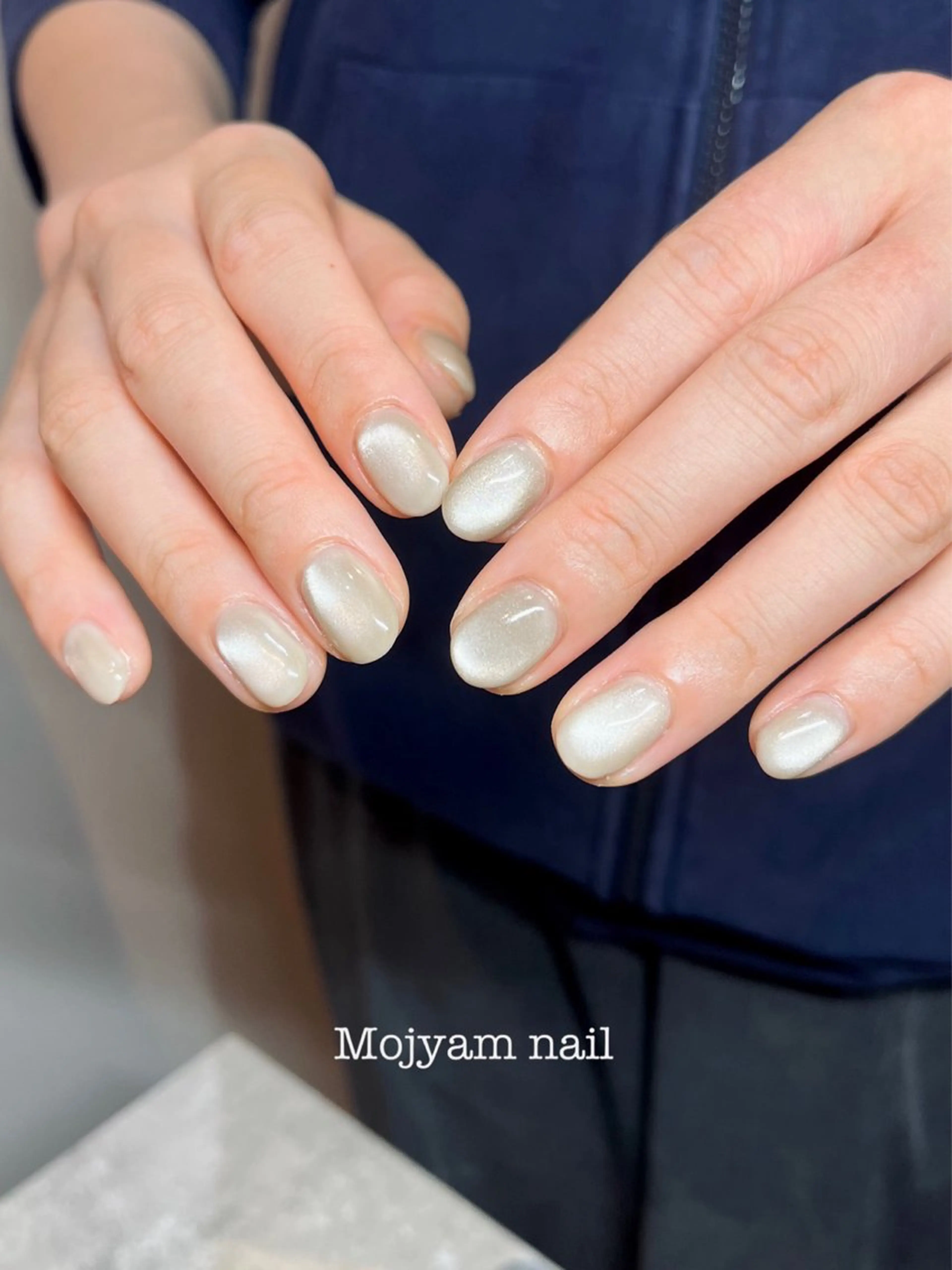 ネイル マグネットネイル ビー玉ネイル ショートネイル 冬ネイル ハンドネイル Mojyam nail所属・松本 実咲のネイルデザイン