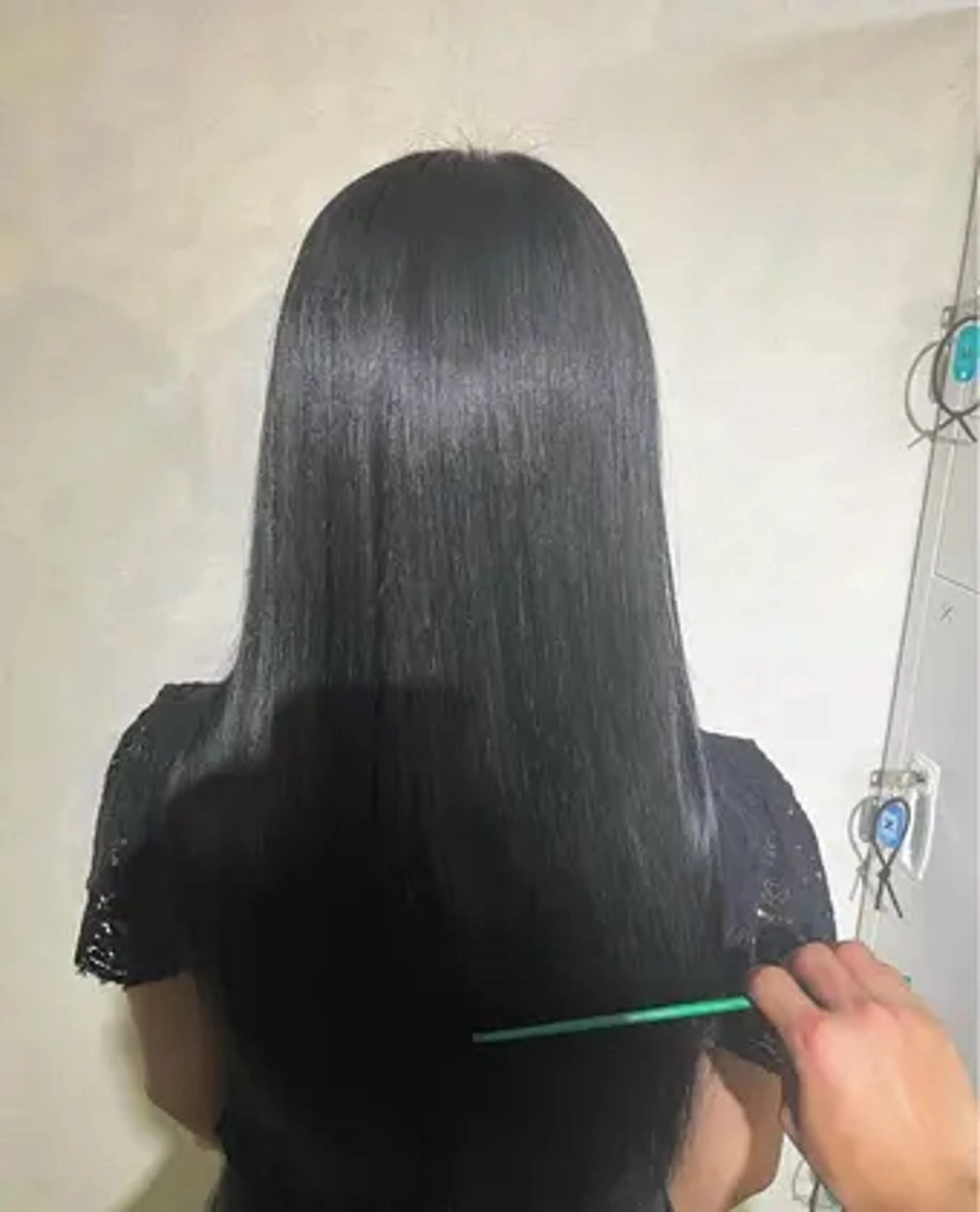 セミロング 縮毛矯正 艶感と髪質改善 sotaのヘアスタイル