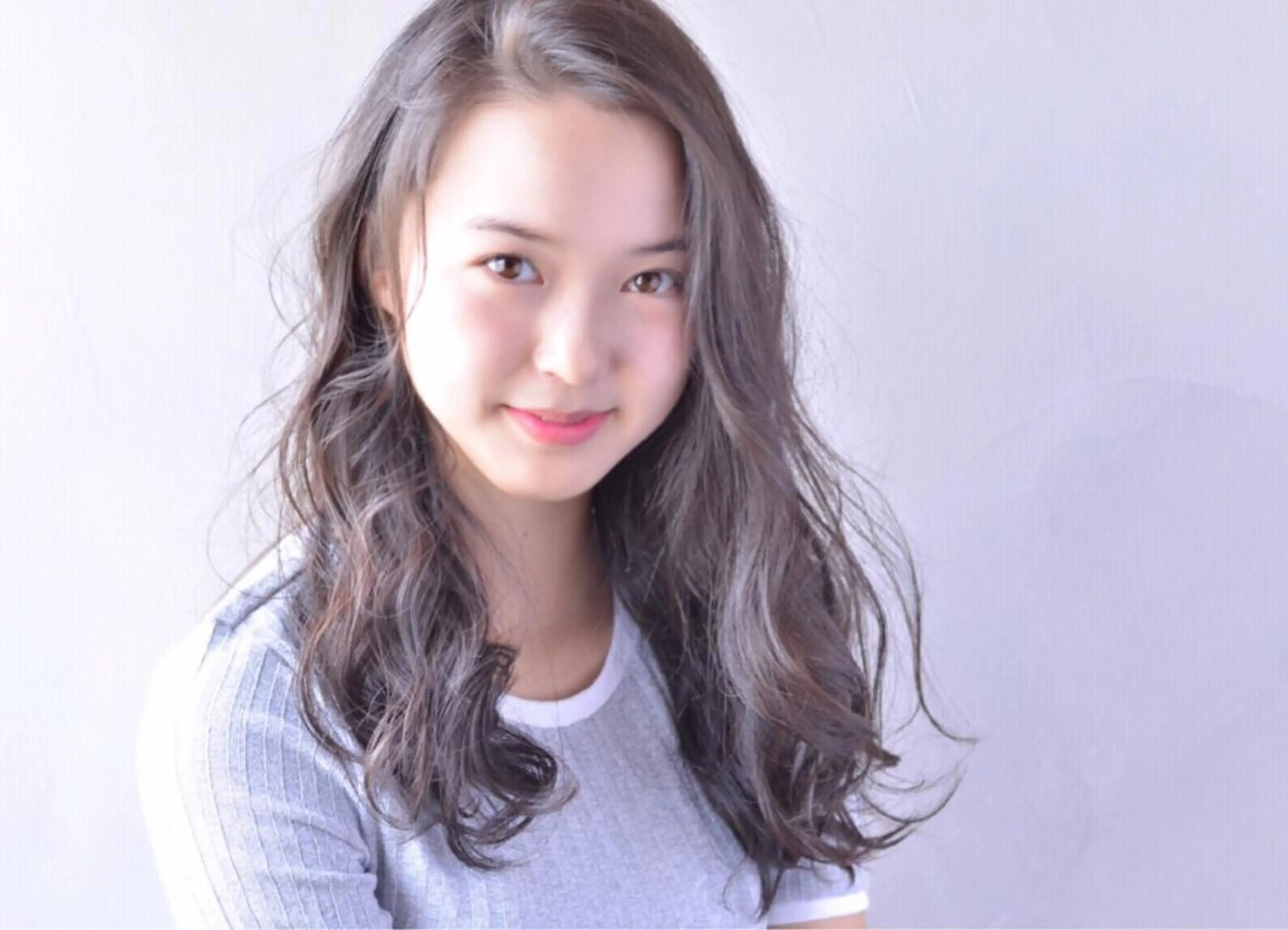 セミロング パーマ ヘアアレンジ セミロングパーマ デジタルパーマ autre所属・大久保 ひでなりのヘアスタイル