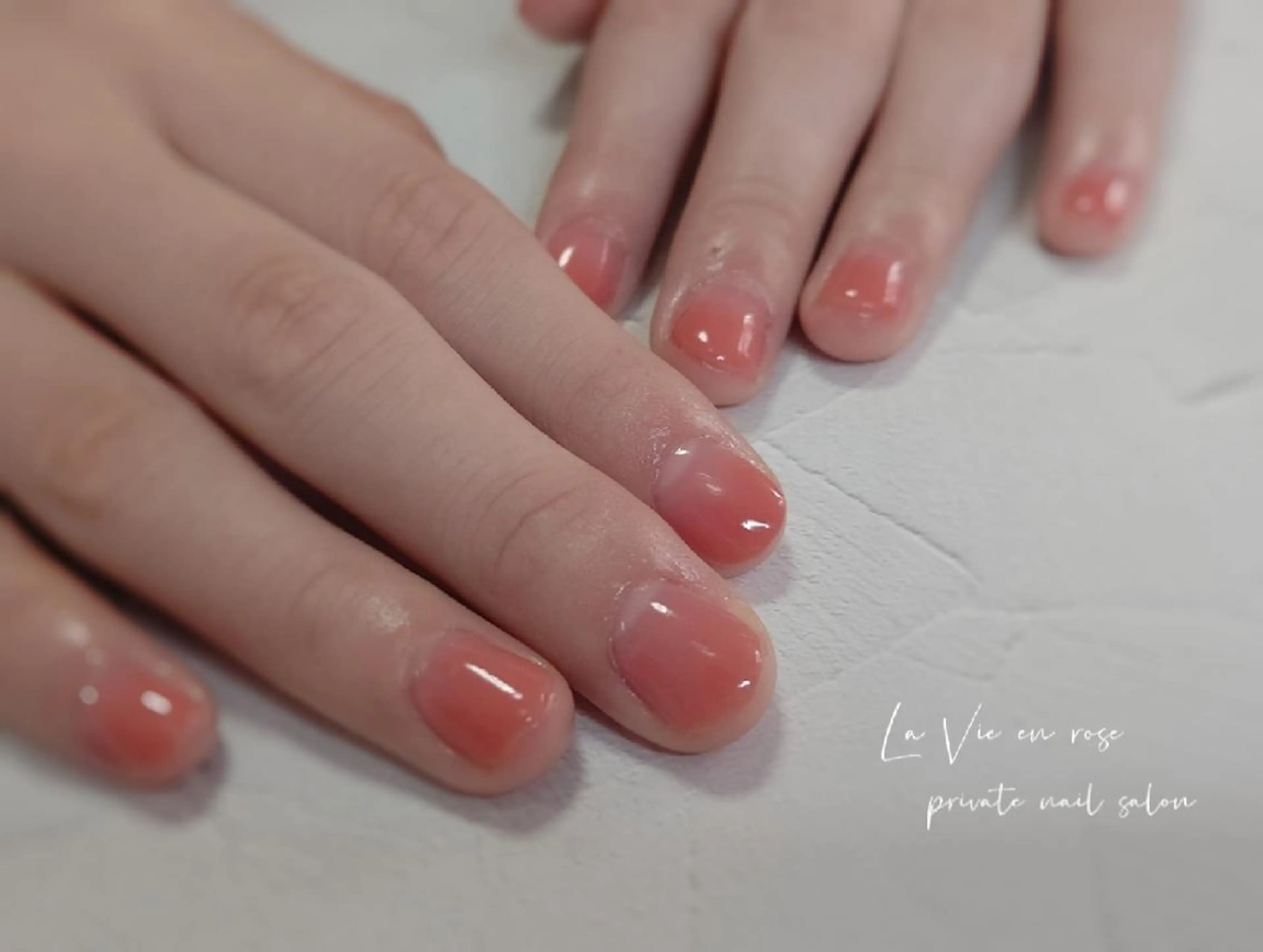 ネイル ラヴィアン ローズのネイルデザイン