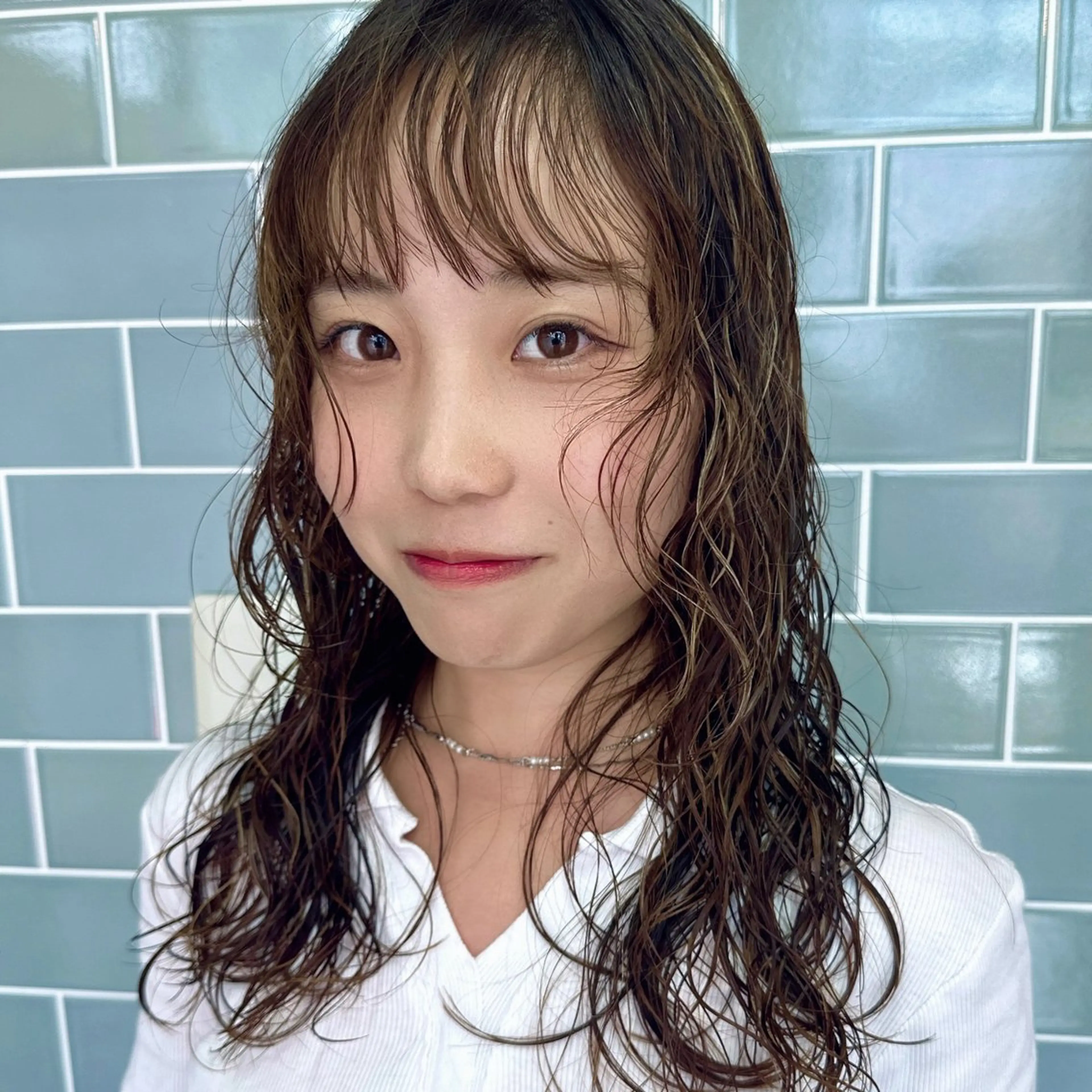 ロング パーマ FBeauty 青山店所属・透明感カラー& 外国人風パーマのヘアスタイル