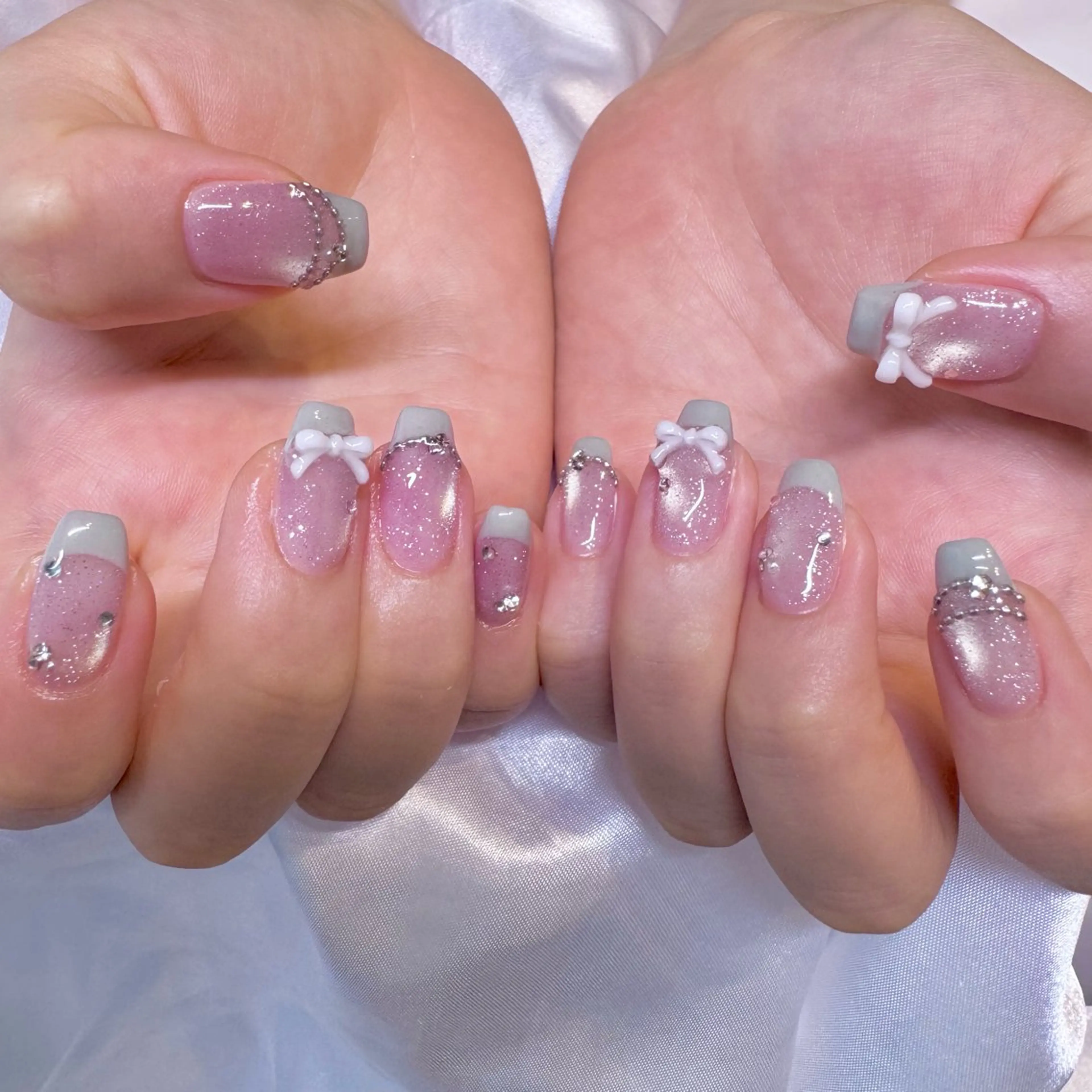 ネイル フレンチネイル マグネットネイル ハンドネイル nail salon e'mu💐のネイルデザイン