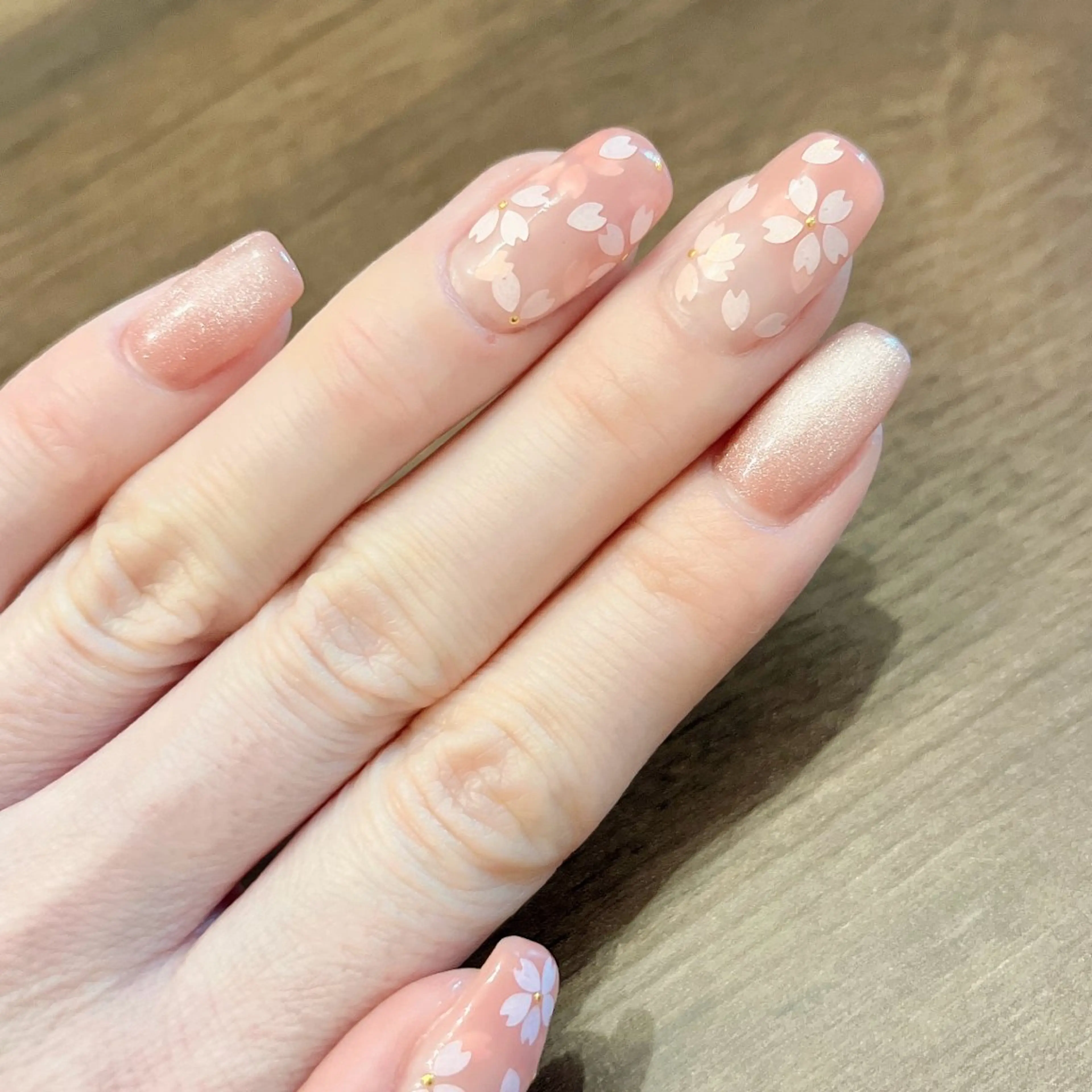 ネイル li___nail 31のネイルデザイン