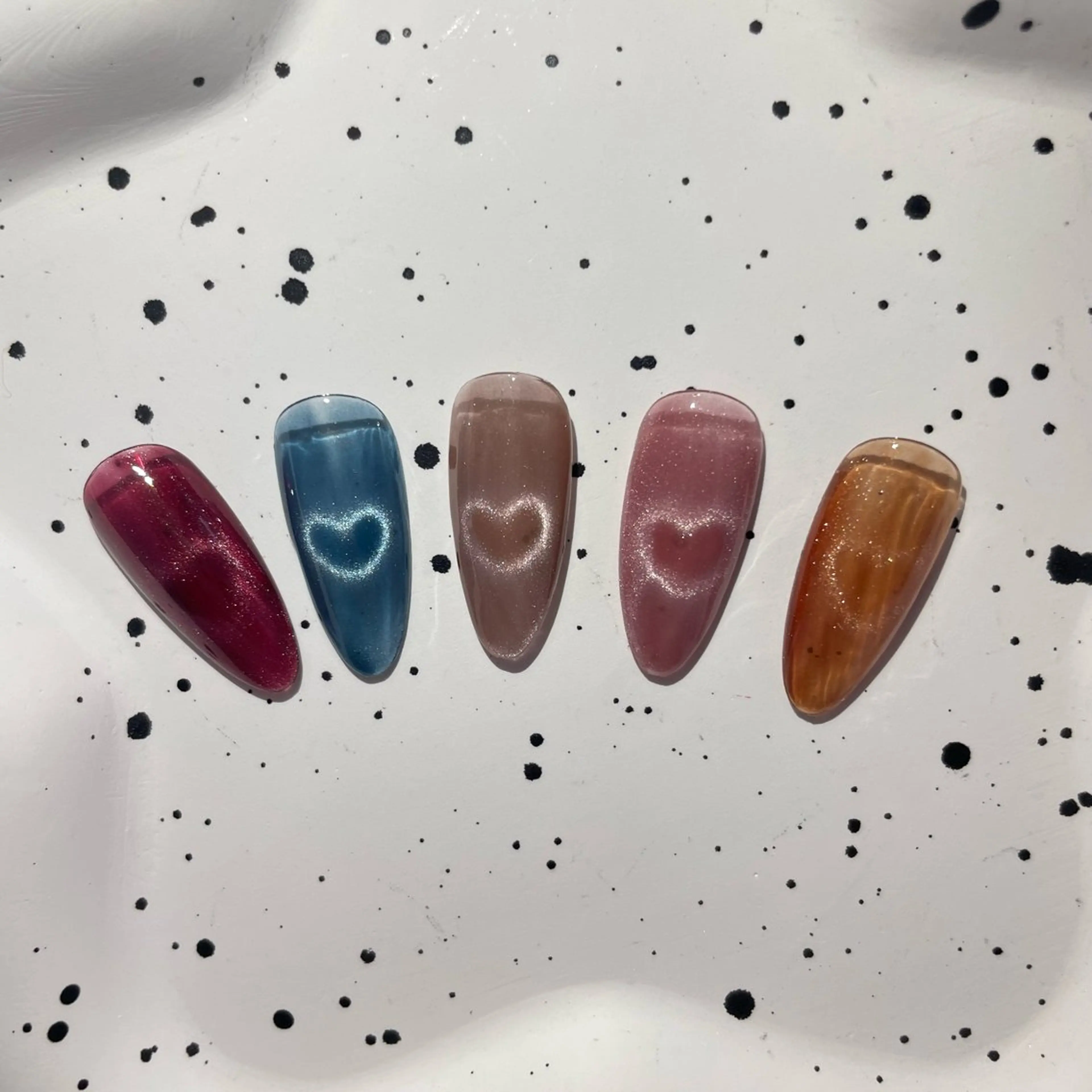 ネイル ハート マグネットネイル ハンドネイル nailsalon miiのネイルデザイン