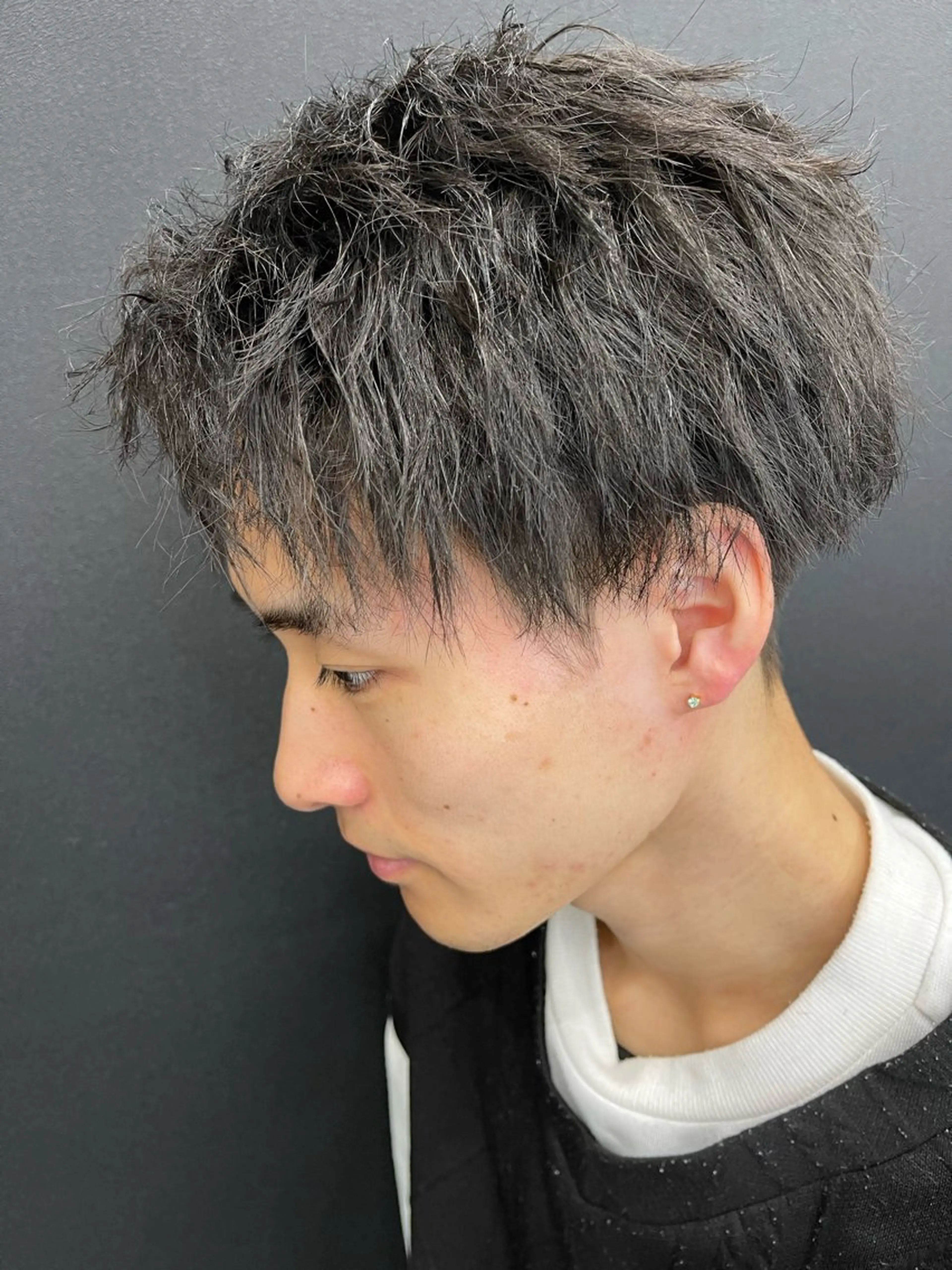 ショート パーマ メンズ メンズパーマ メンズツイストパーマ ツイストパーマ カット パーマ トリートメント beautystadium529所属・高橋 裕利のヘアスタイル