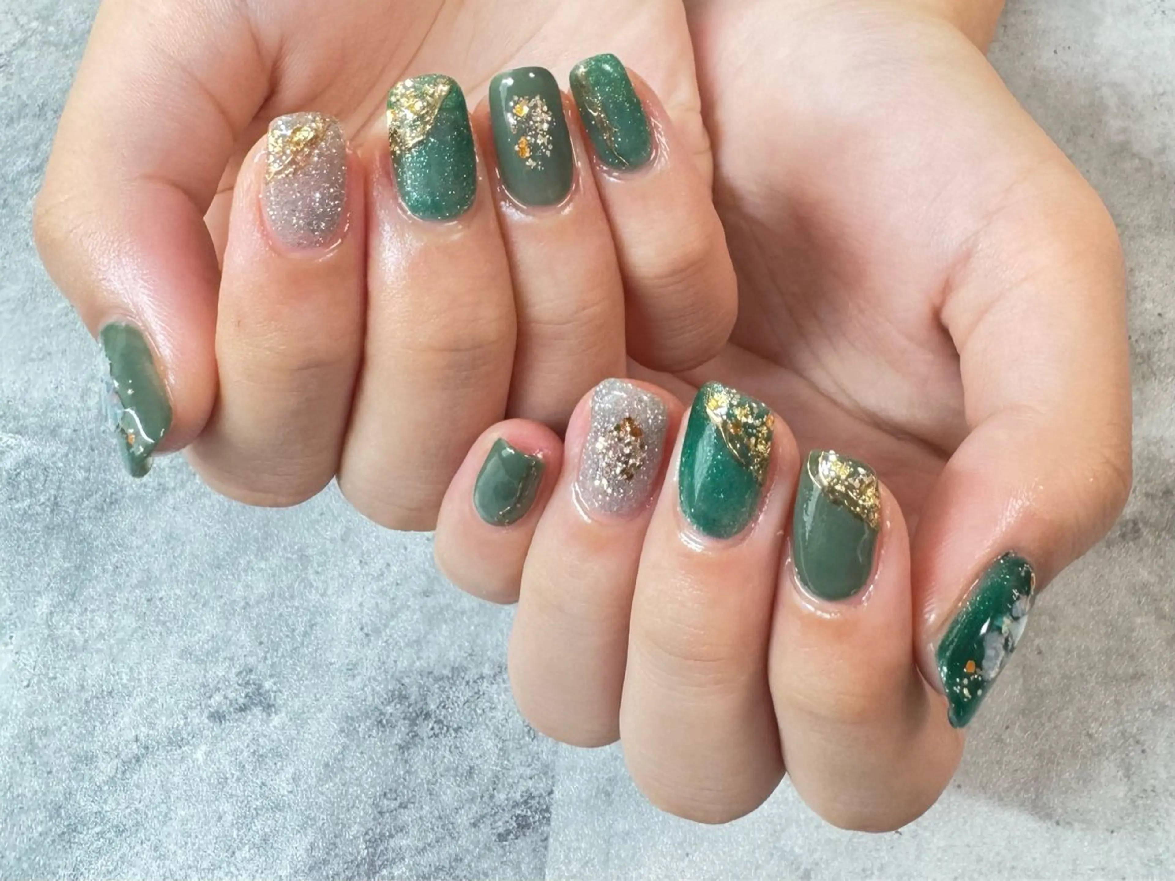 ネイル グリーン ハンドネイル N.plus NaiLのネイルデザイン