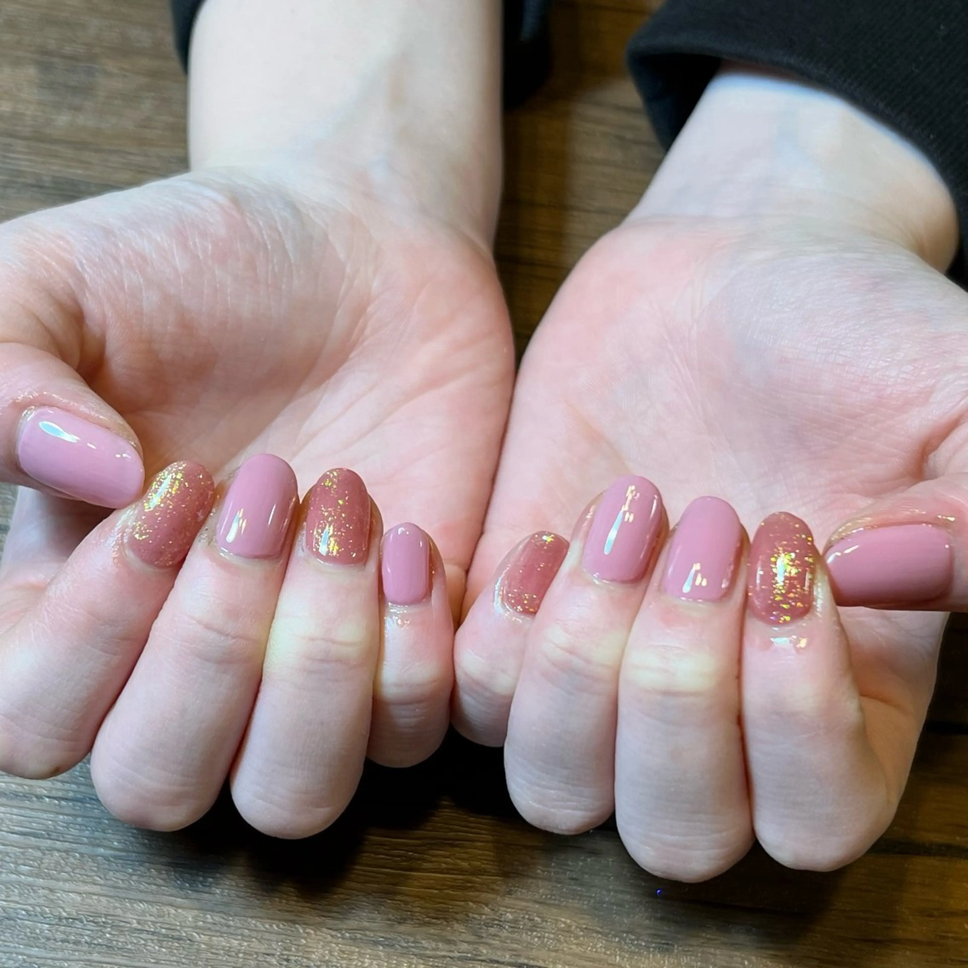 ネイル HENRIETTA NAILSALONのネイルデザイン
