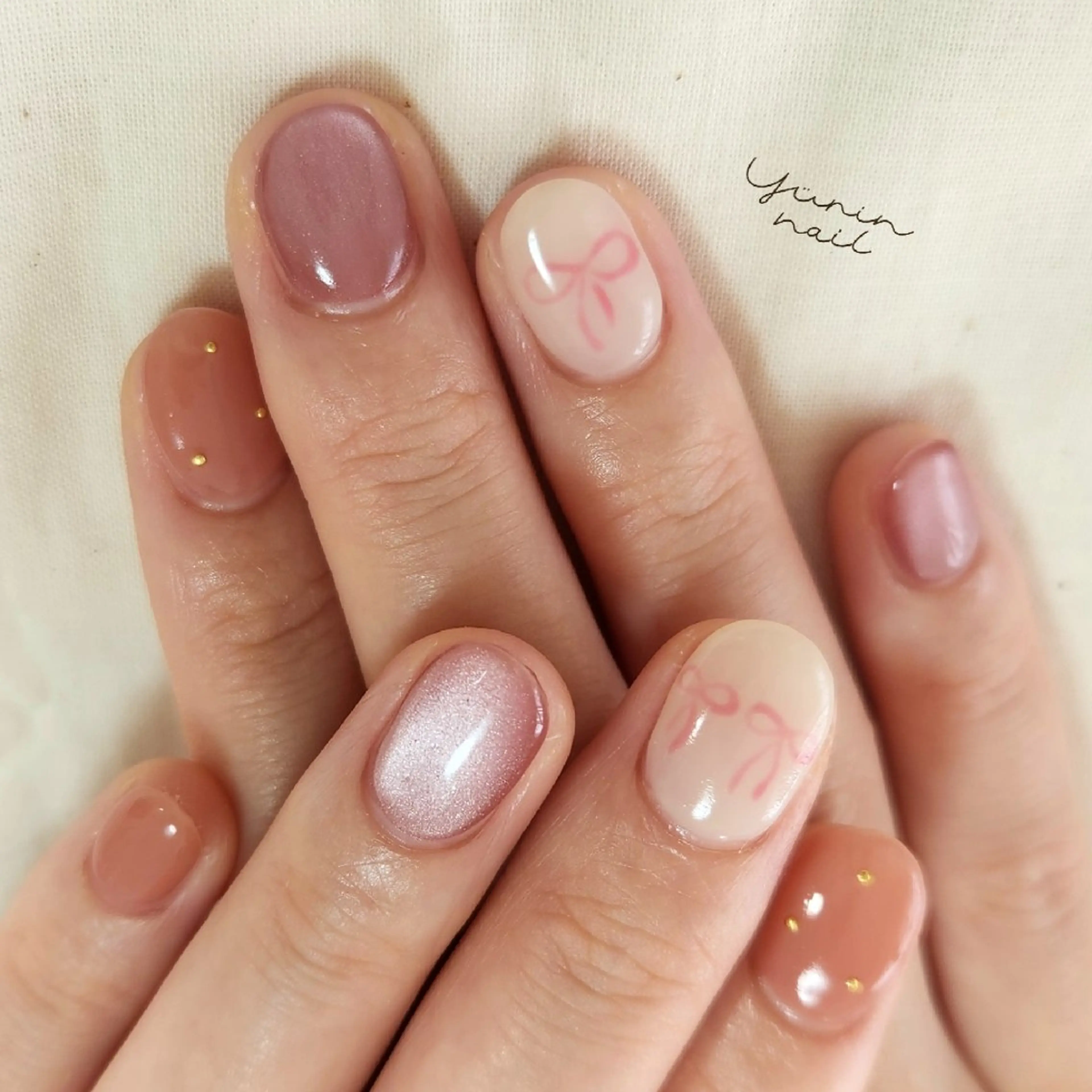 ネイル アートネイル マグネットネイル ピンク リボン ショートネイル ハンドネイル ショートネイル専門 yurin nailのネイルデザイン