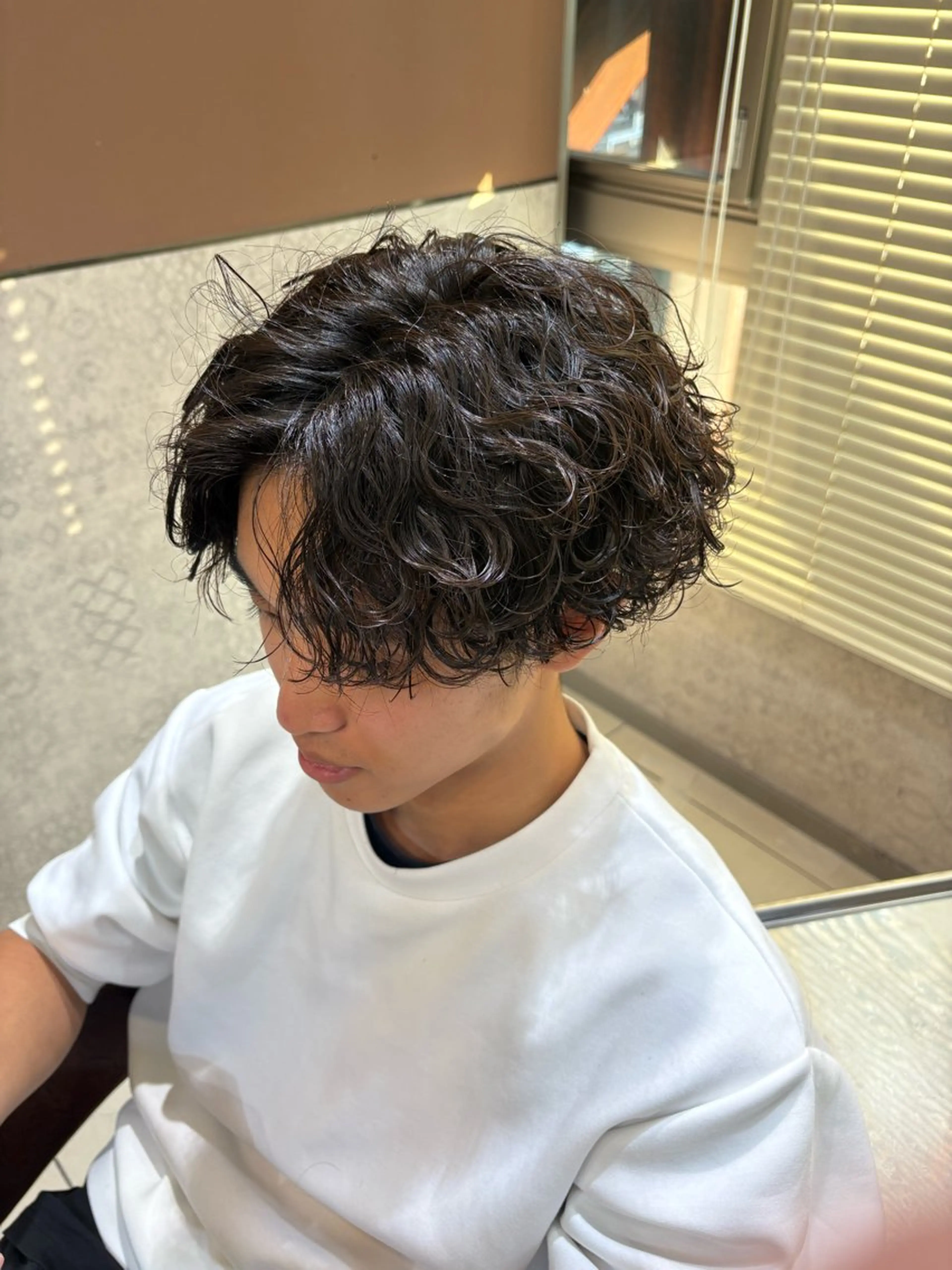 パーマ メンズ メンズパーマ 波巻きパーマ フェザーパーマ/ ダブルカラー/藤田のヘアスタイル