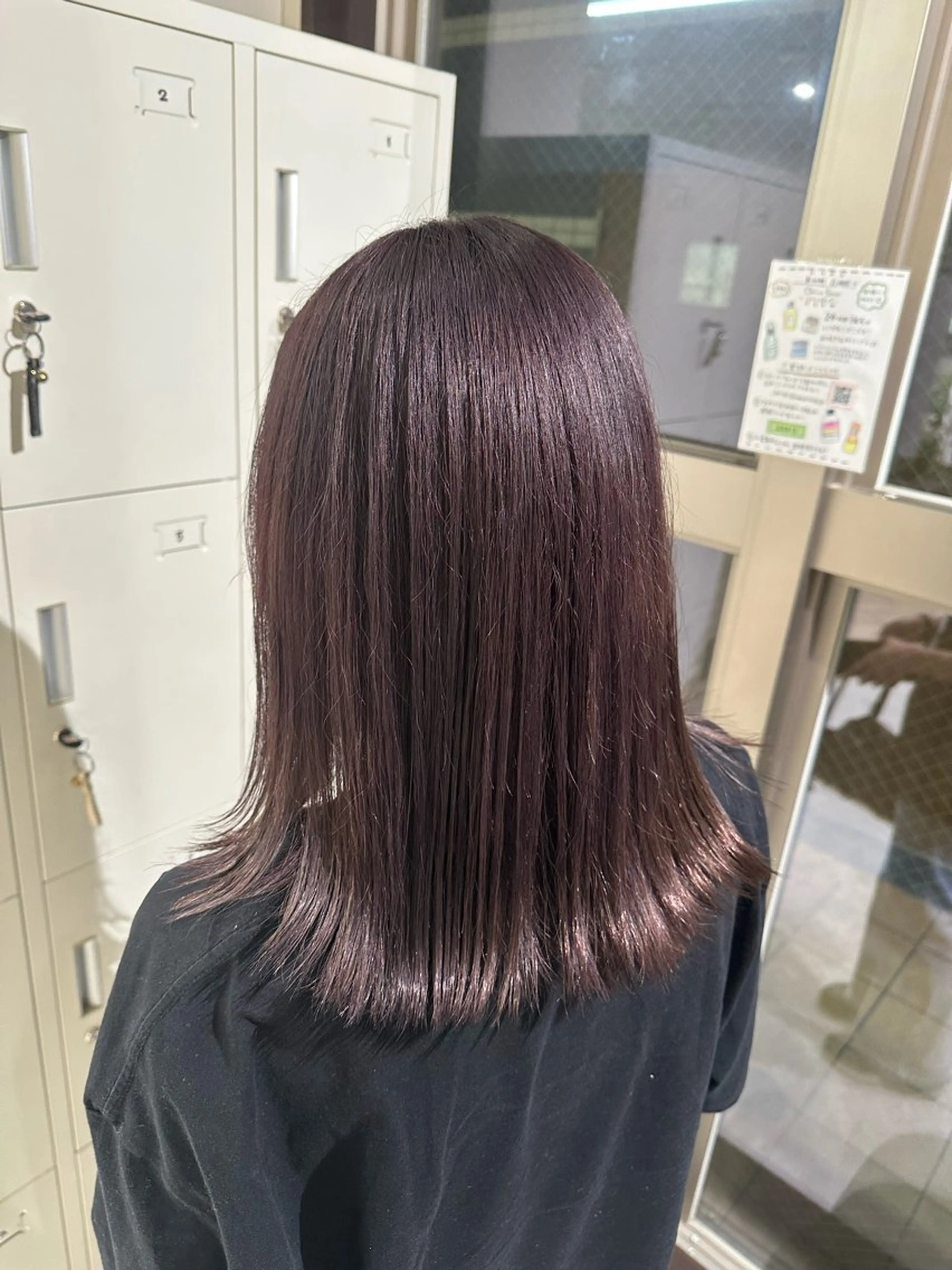ミディアム カラー ブリーチ 透明感カラー ラベンダーカラー ラベンダーピンク ピンクカラー ヘアカラー 小澤 真帆のヘアスタイル