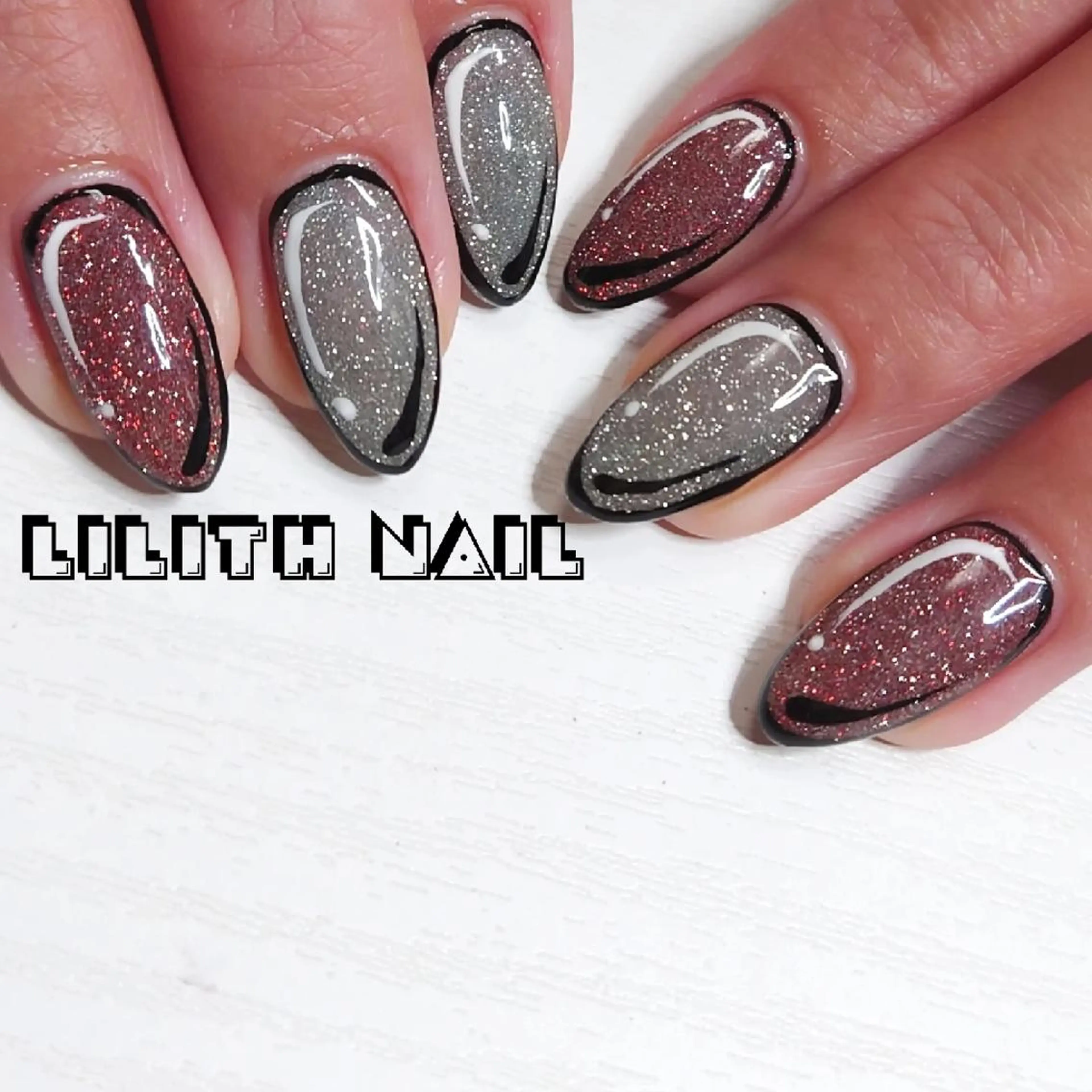 ネイル フラッシュネイル キラキラネイル ラメ(グリッター) 冬ネイル Lilith Nailのネイルデザイン