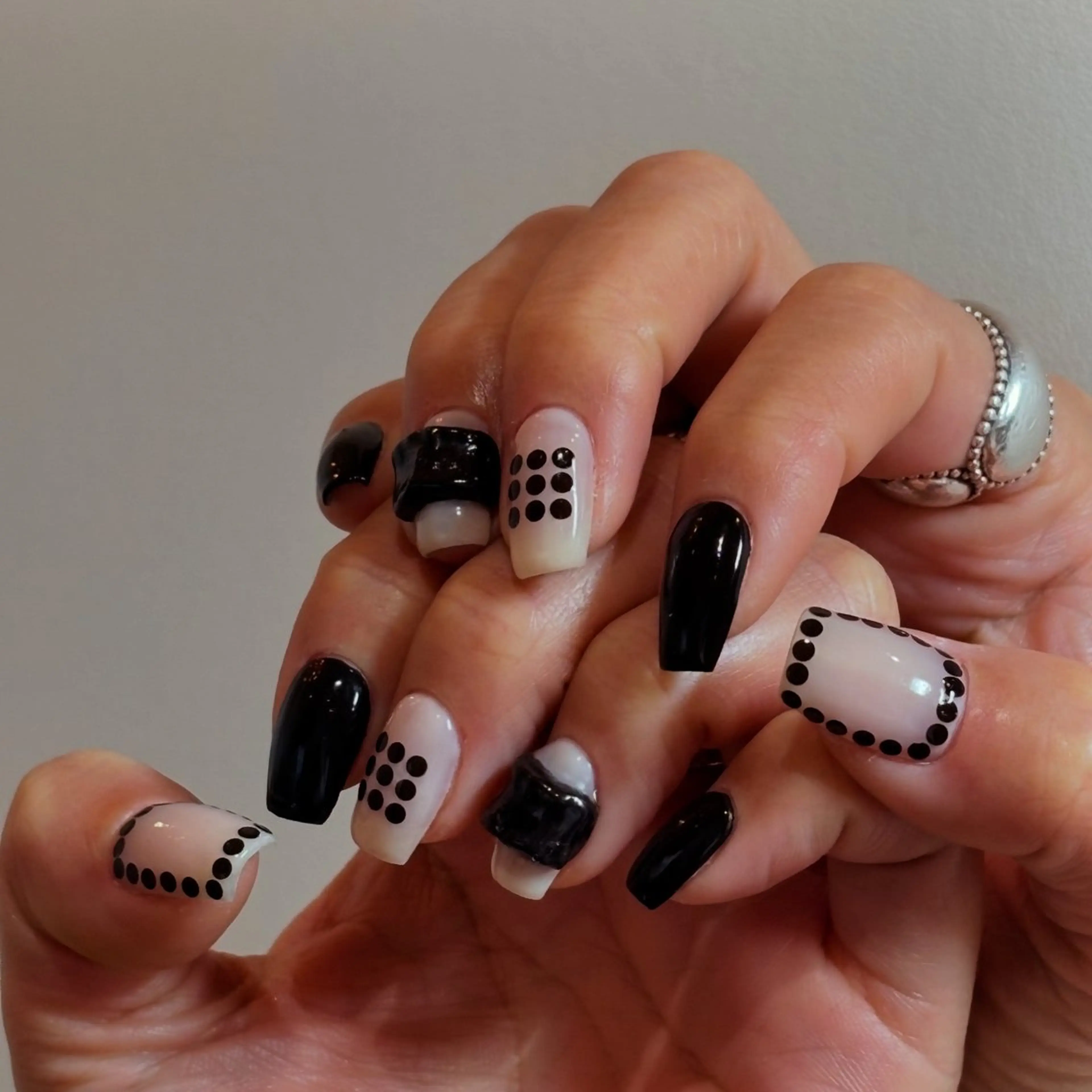 ネイル ハンドネイル she saw me / shokoのネイルデザイン