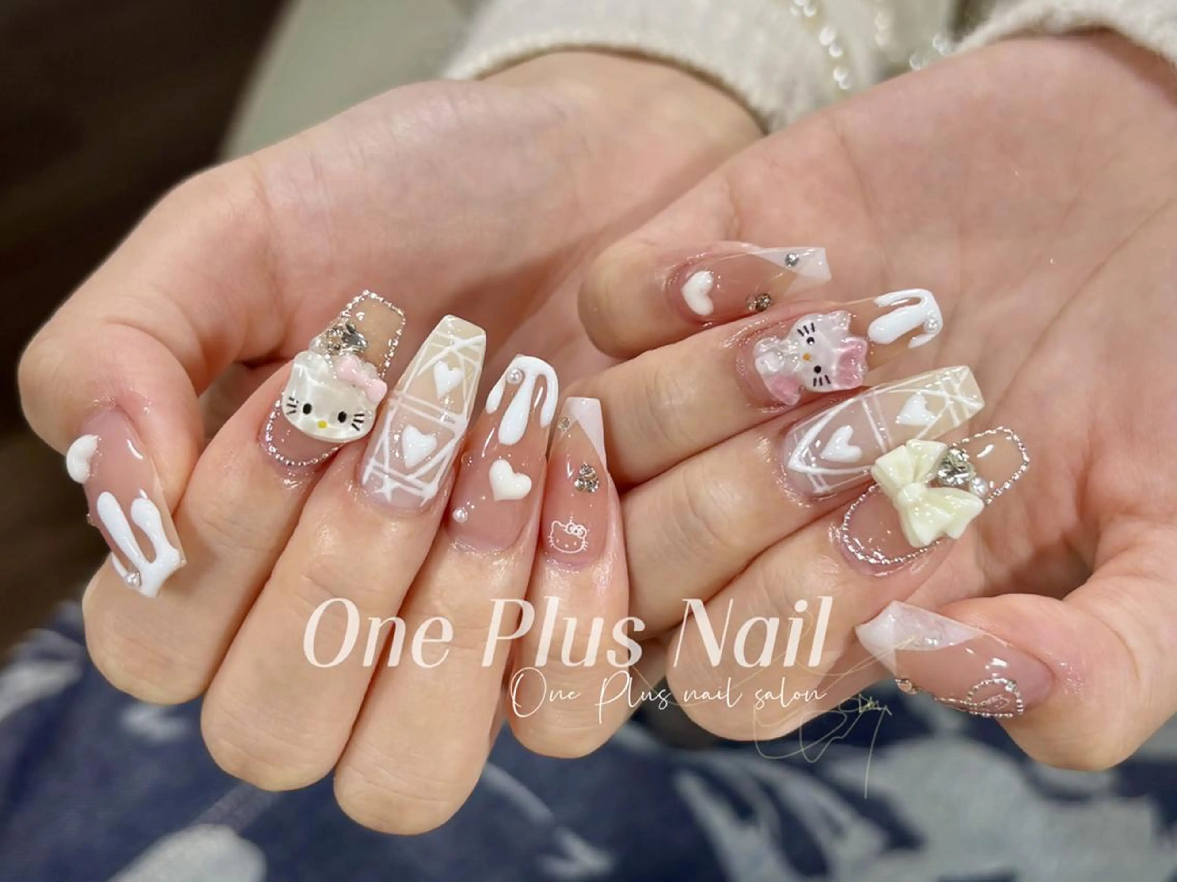 ネイル ハート レース リボン ホワイト ハンドネイル One Plus Nail Salonのネイルデザイン