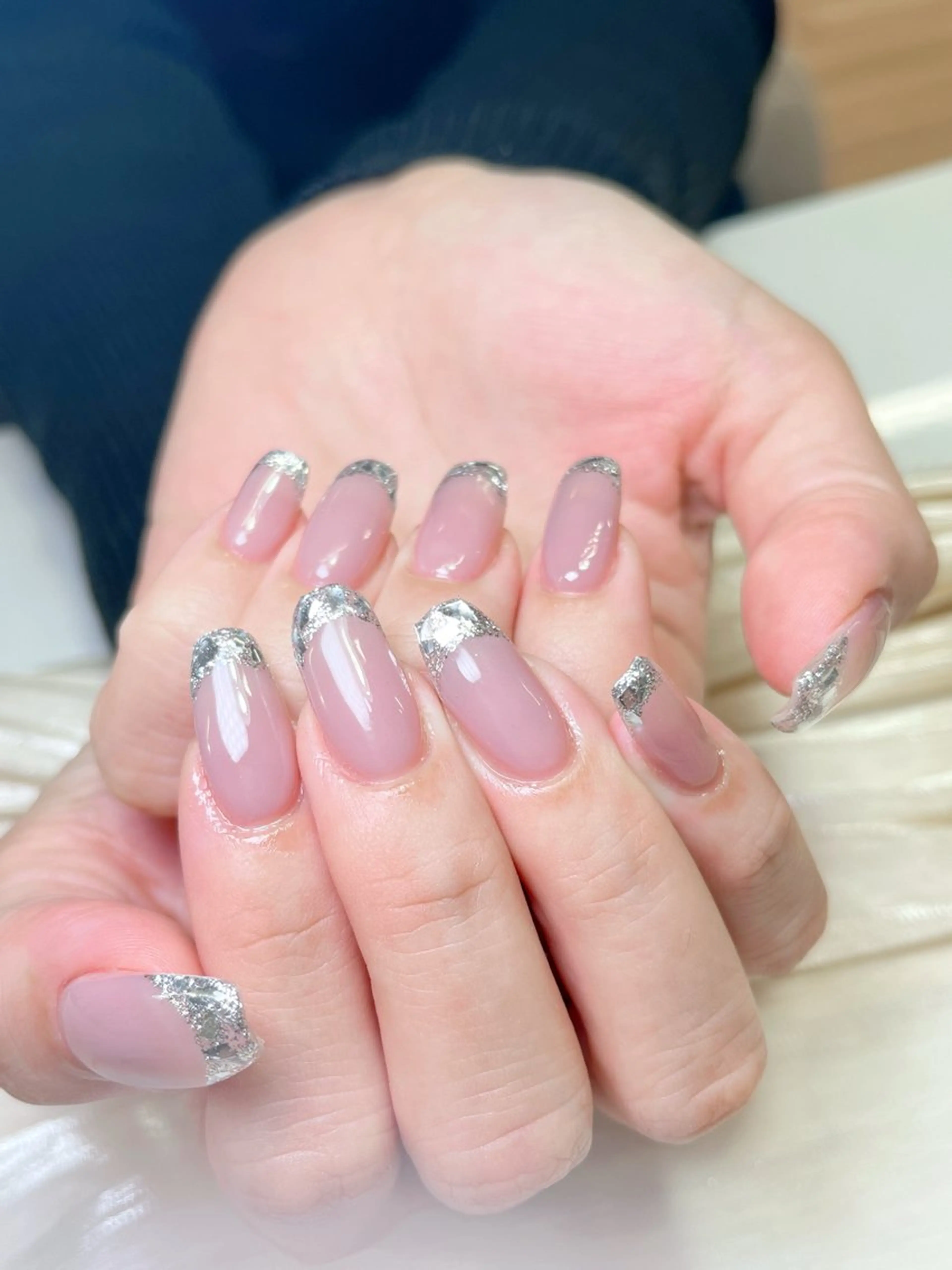 ネイル フレンチネイル ジェルネイル ガラスフレンチ ラメ(グリッター) オフィスネイル ハンドネイル candy nail 韓国風ワンホンネイルのネイルデザイン