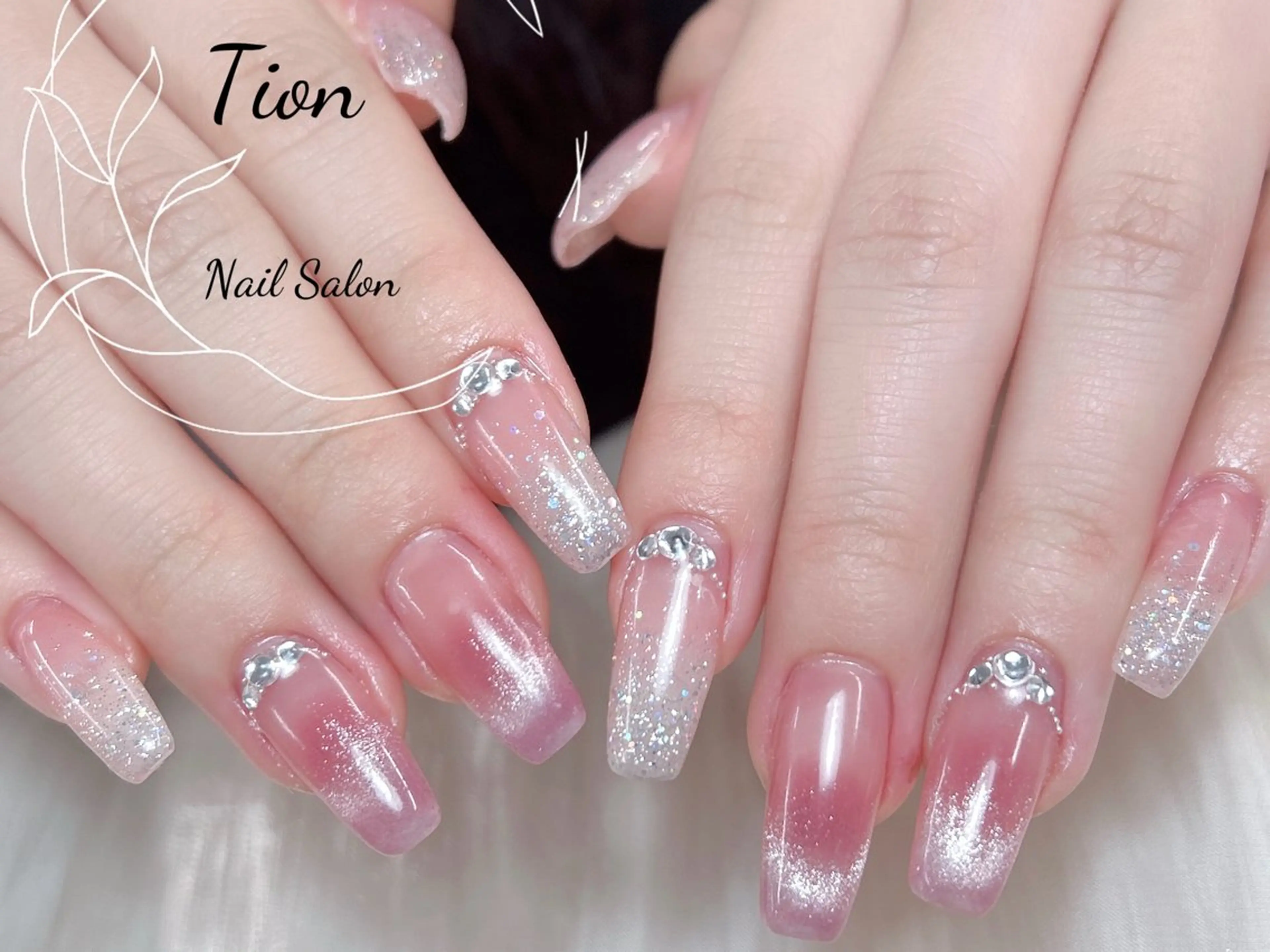 ネイル チークネイル 長さ出し フットネイル フレンチネイル ジェルネイル Nailsalon Tion武蔵小杉店のネイルデザイン