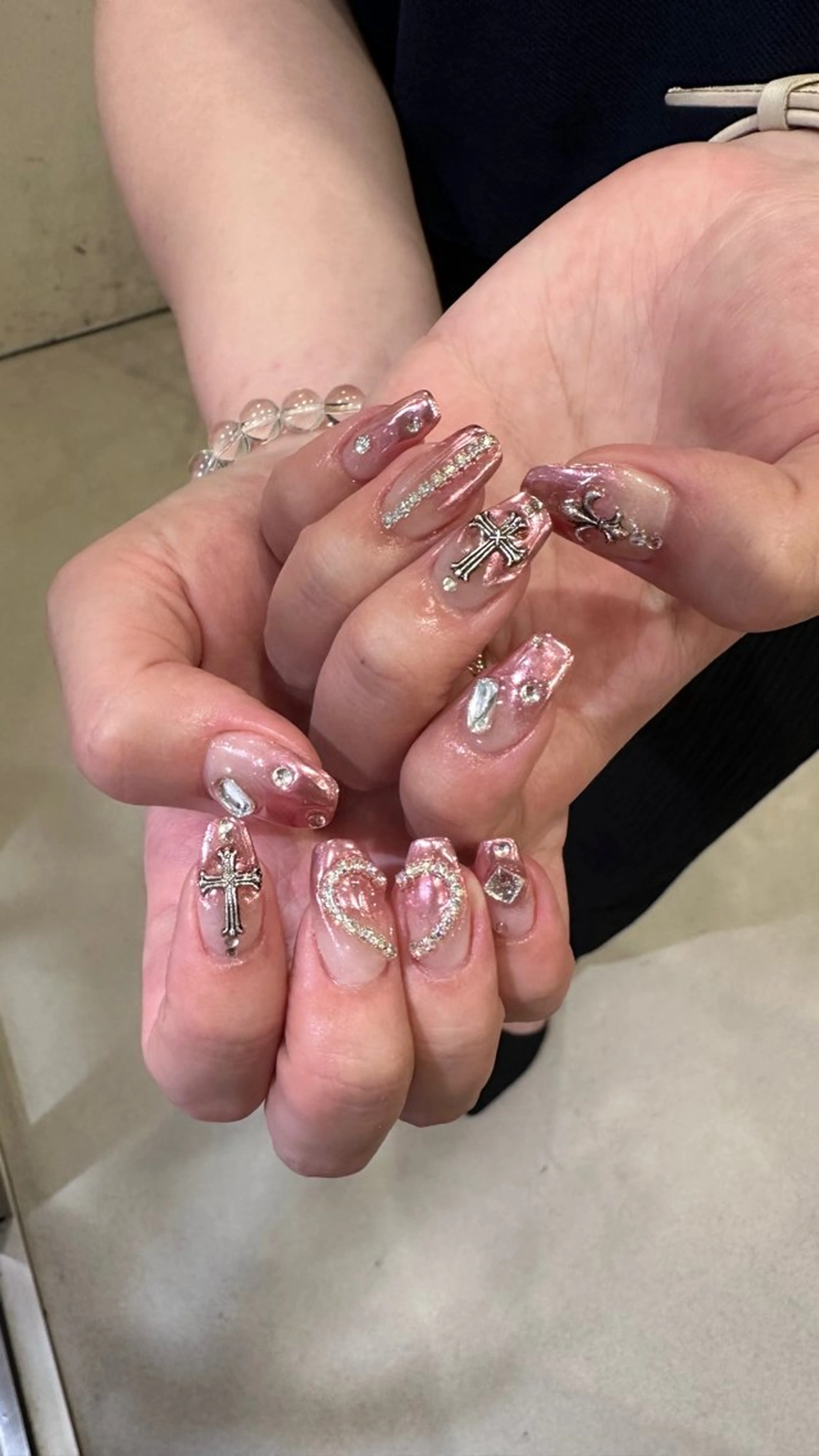 ネイル ハンドネイル ハンドケア 👽個性派ネイル🎀 komachiのネイルデザイン