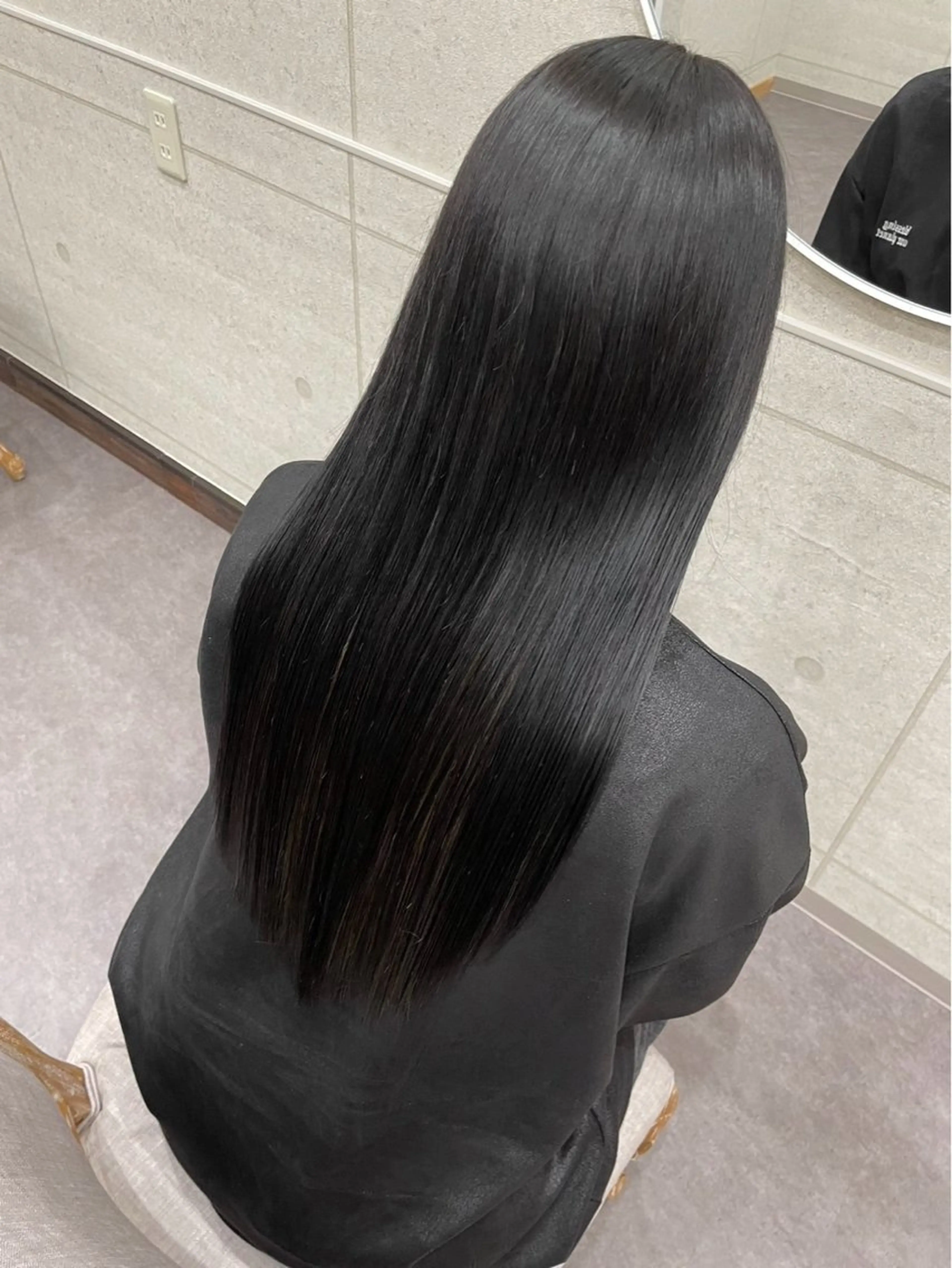 ロング 縮毛矯正 LABO.所属・門屋 和香那のヘアスタイル