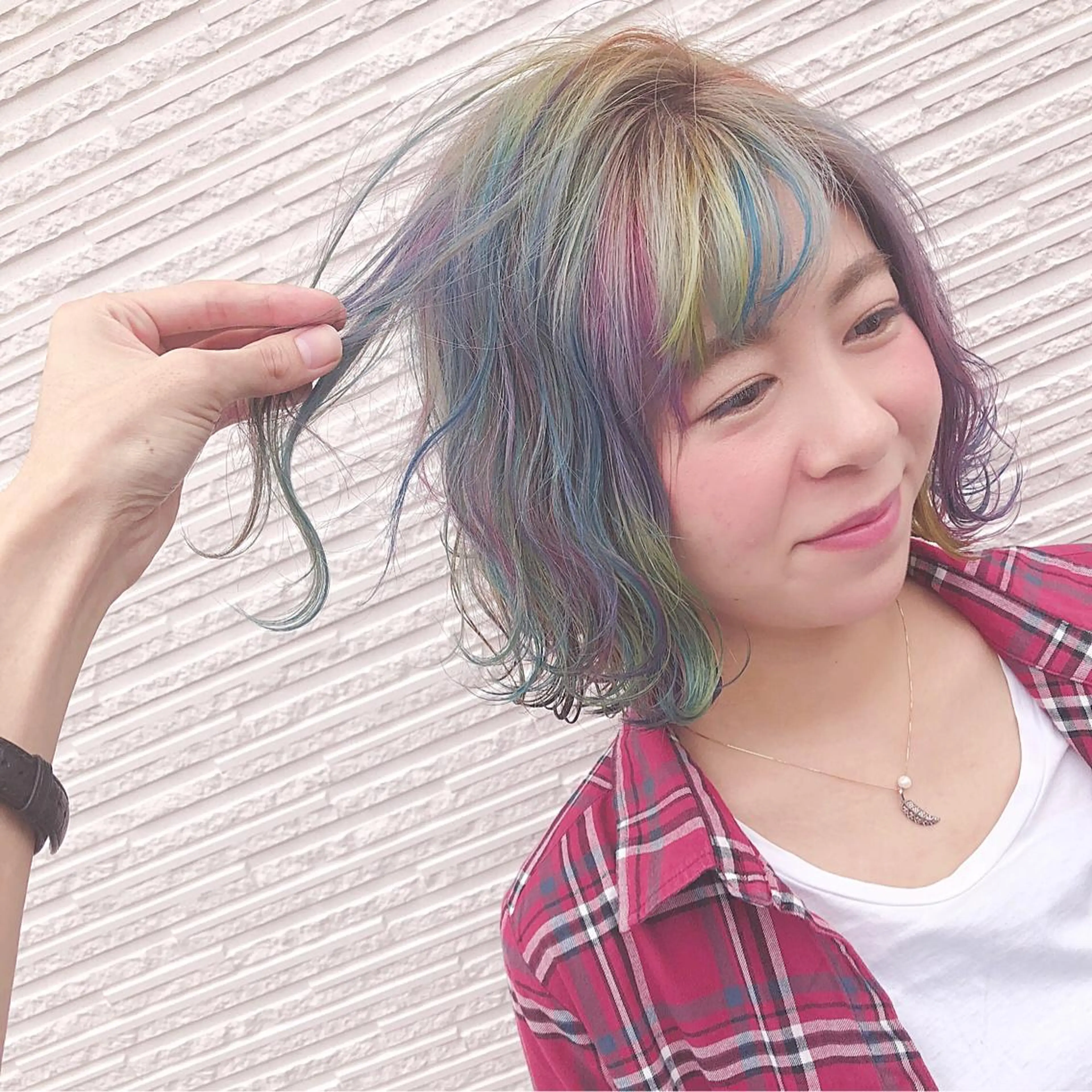 ショート カラー ユニコーンカラー ヘアカラー トリートメント 名畑 裕貴のヘアスタイル