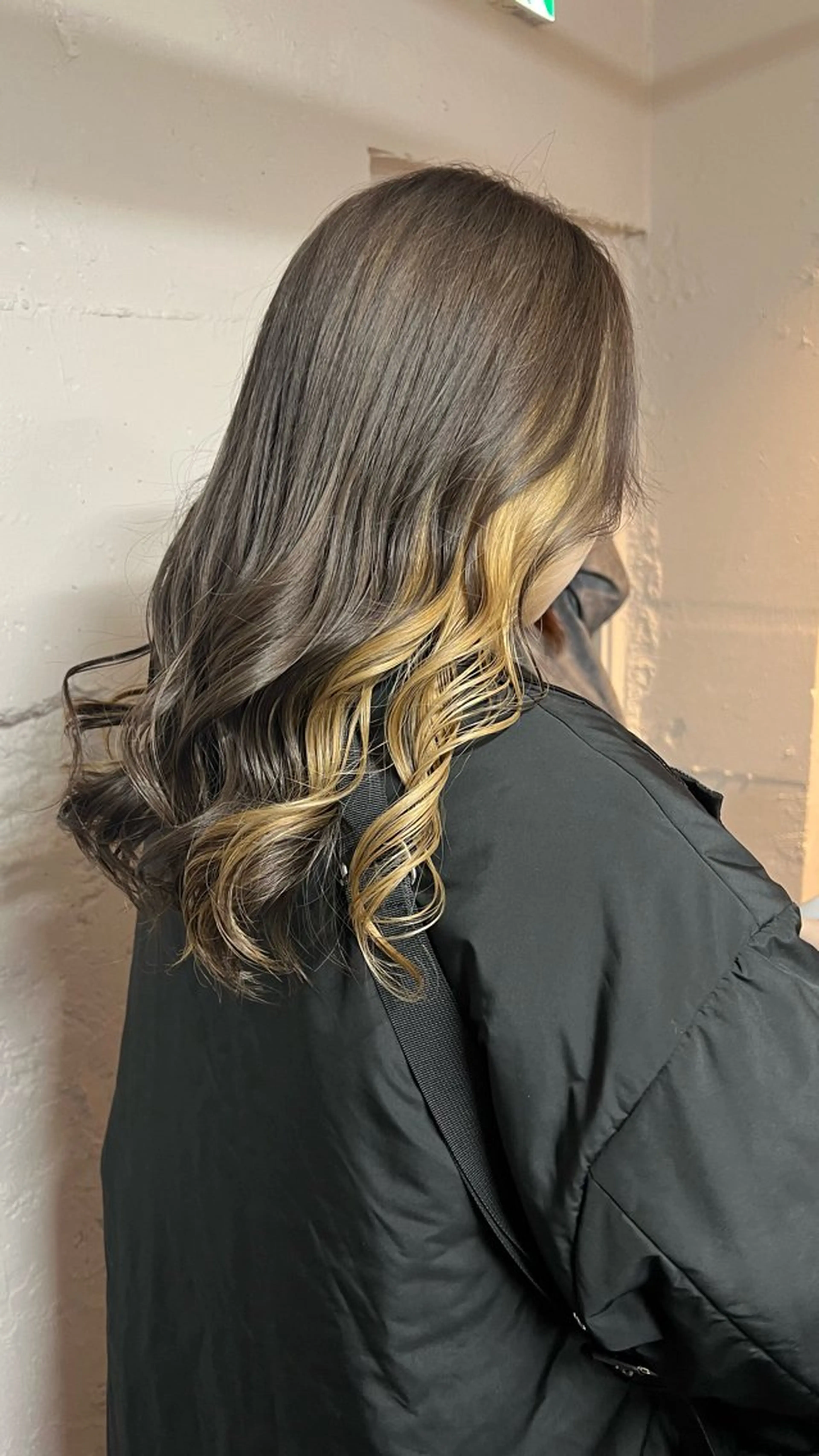 ロング カラー ベージュカラー グレージュ ヘアカラー トリートメント 🎀tokute ナオ🧸のヘアスタイル