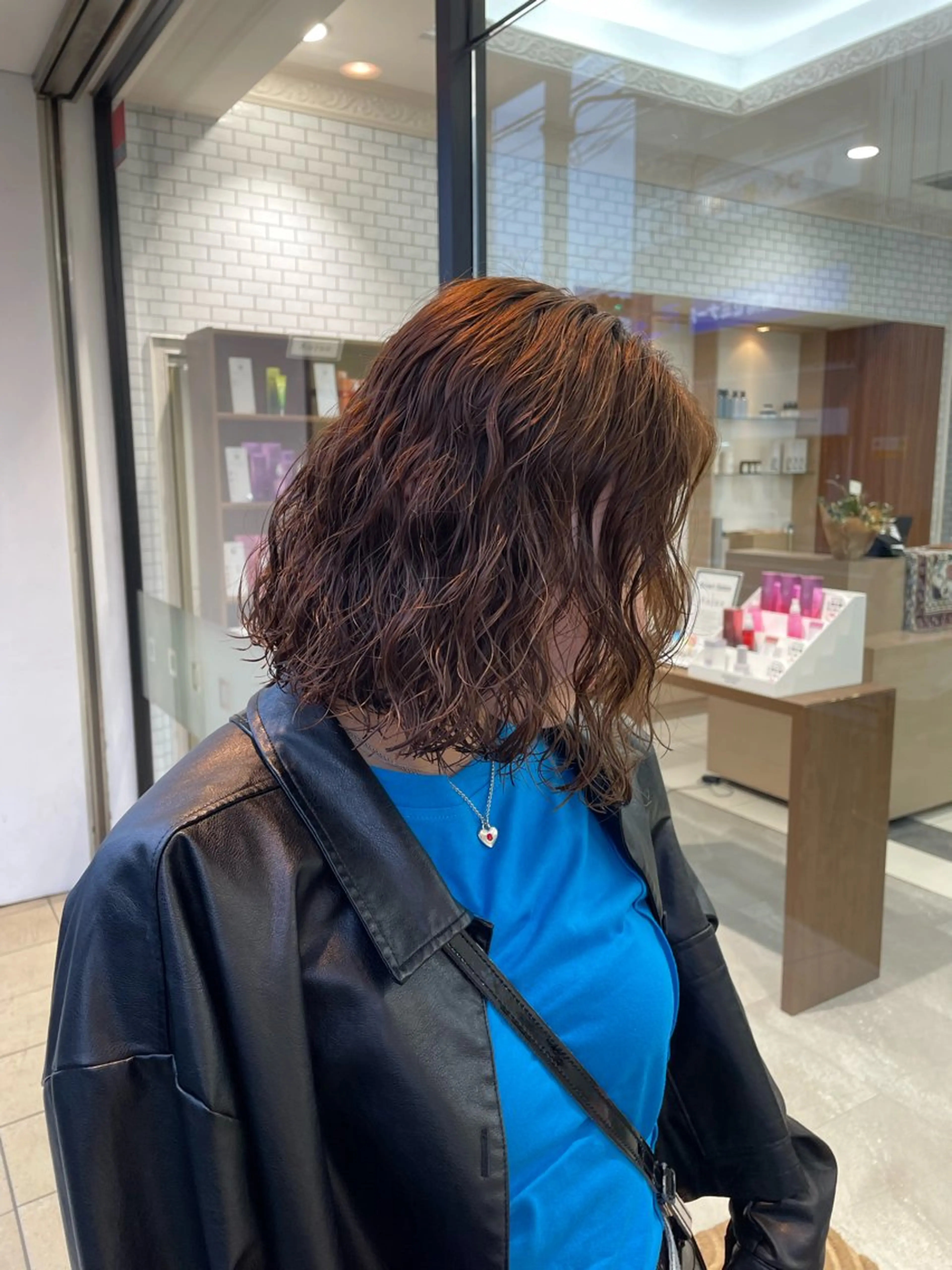 ショート shoko/ 海外ガール風パーマのヘアスタイル