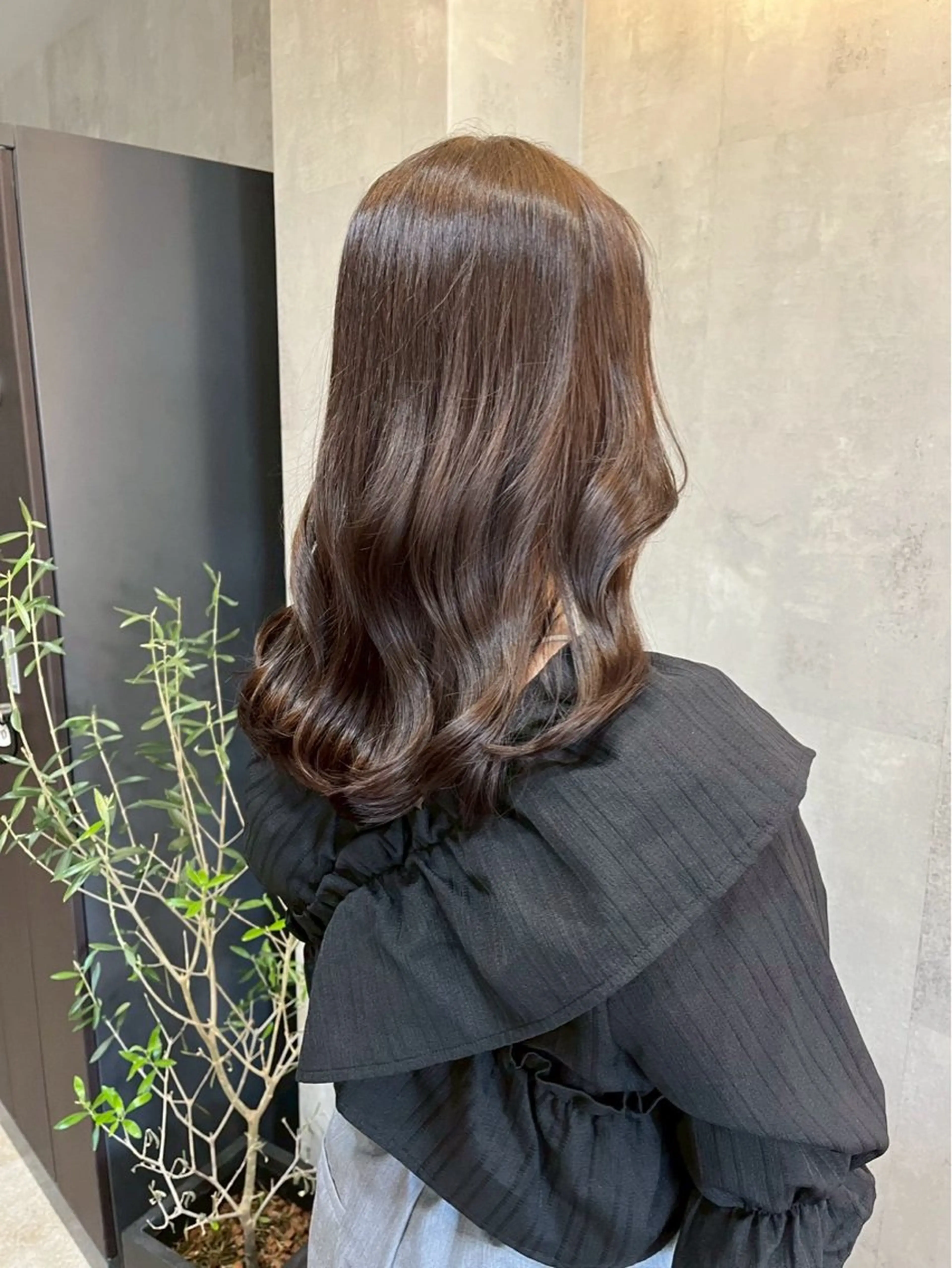 セミロング カラー SoL所属・SoL ソルのヘアスタイル