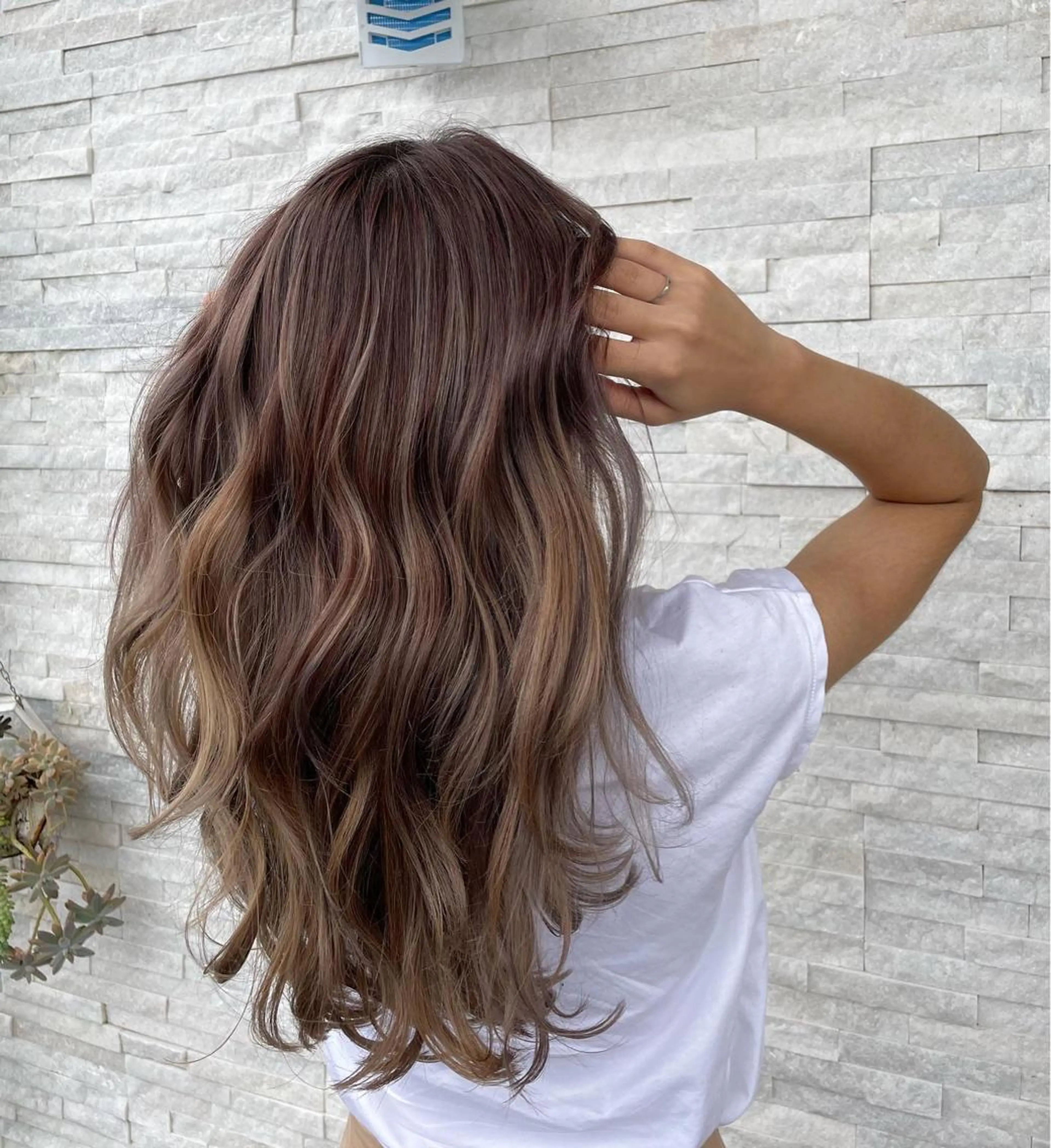 ロング カラー バレイヤージュ レイヤーカット ヘアカラー 🌸小掛🌸 豊橋外国人風カラーのヘアスタイル