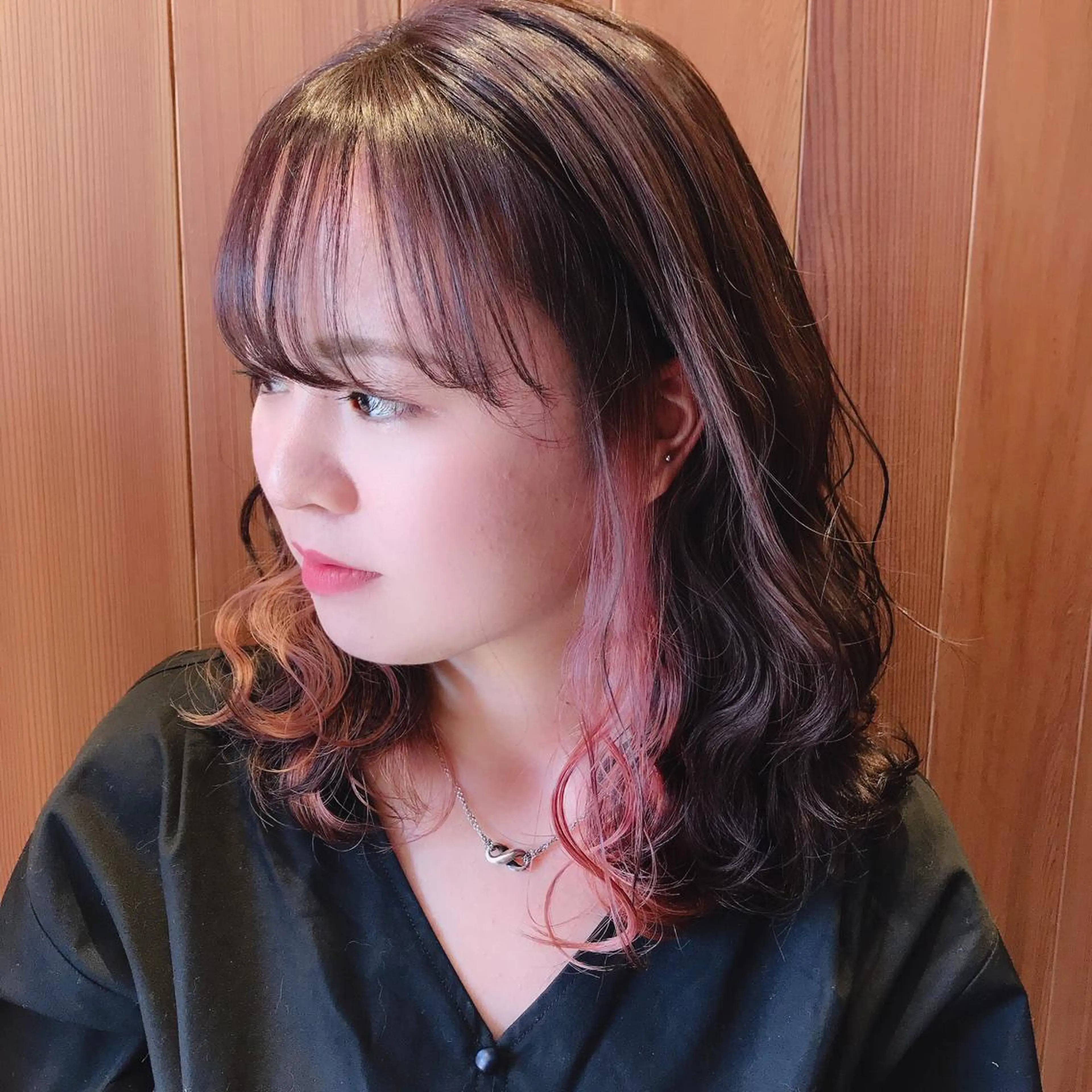 ミディアム カラー インナーカラー ピンクカラー 松村　由莉香/ カラー/髪質改善のヘアスタイル