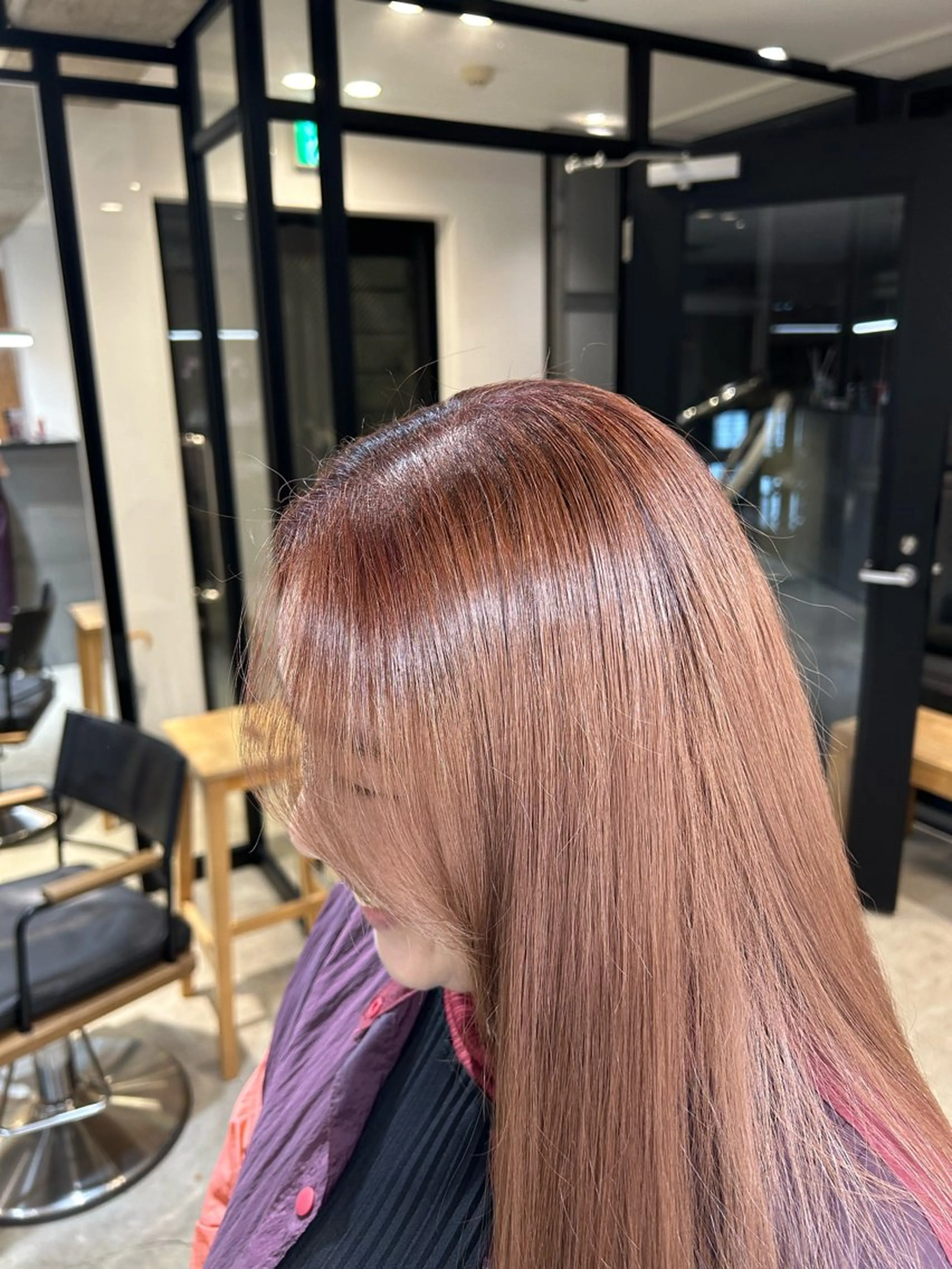 セミロング カラー 馬場 菜乃夏のヘアスタイル
