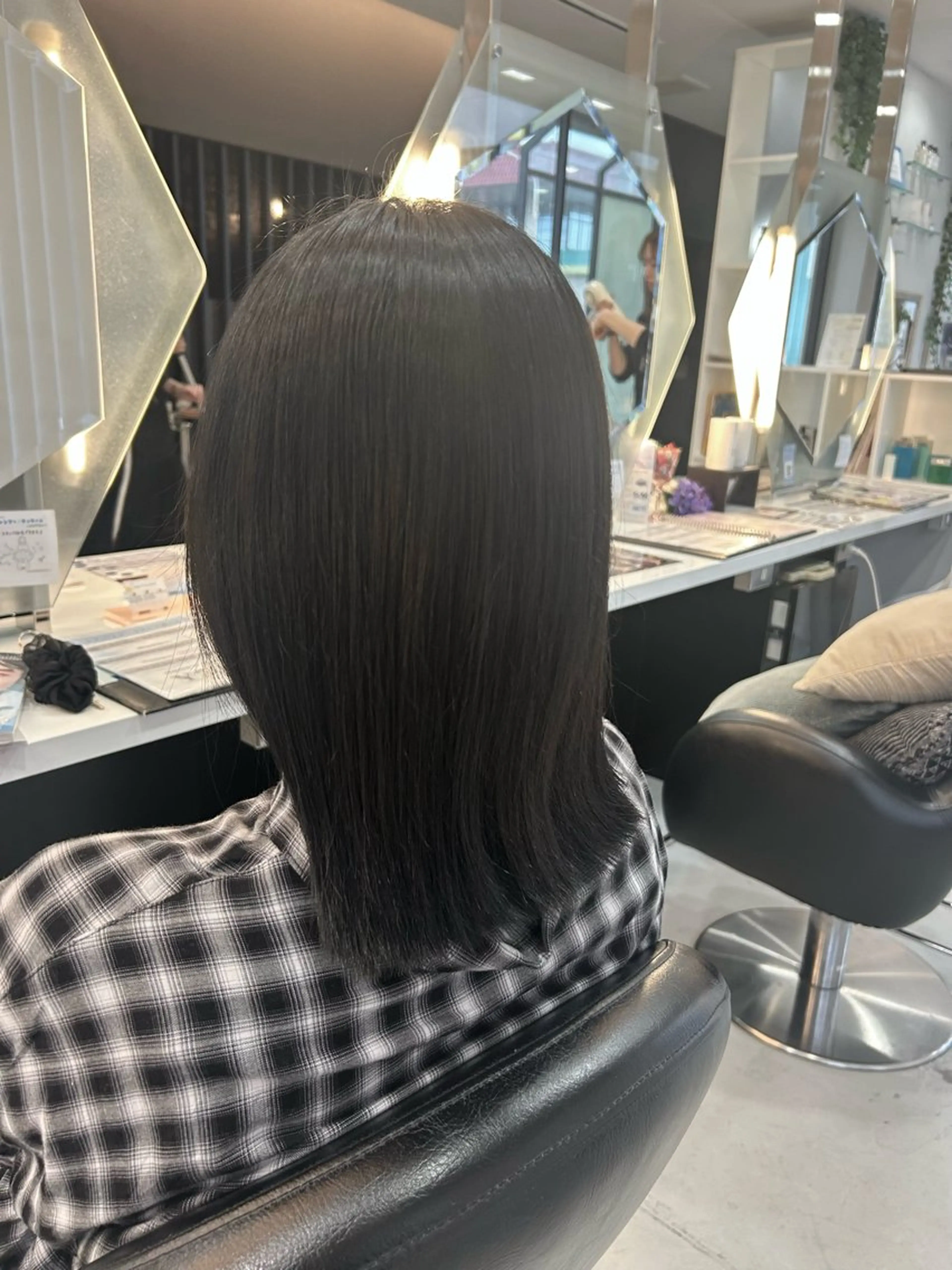 ミディアム カラー ヘアカラー トリートメント 縮毛矯正・癒し ヘッドスパ🧸心菜のヘアスタイル