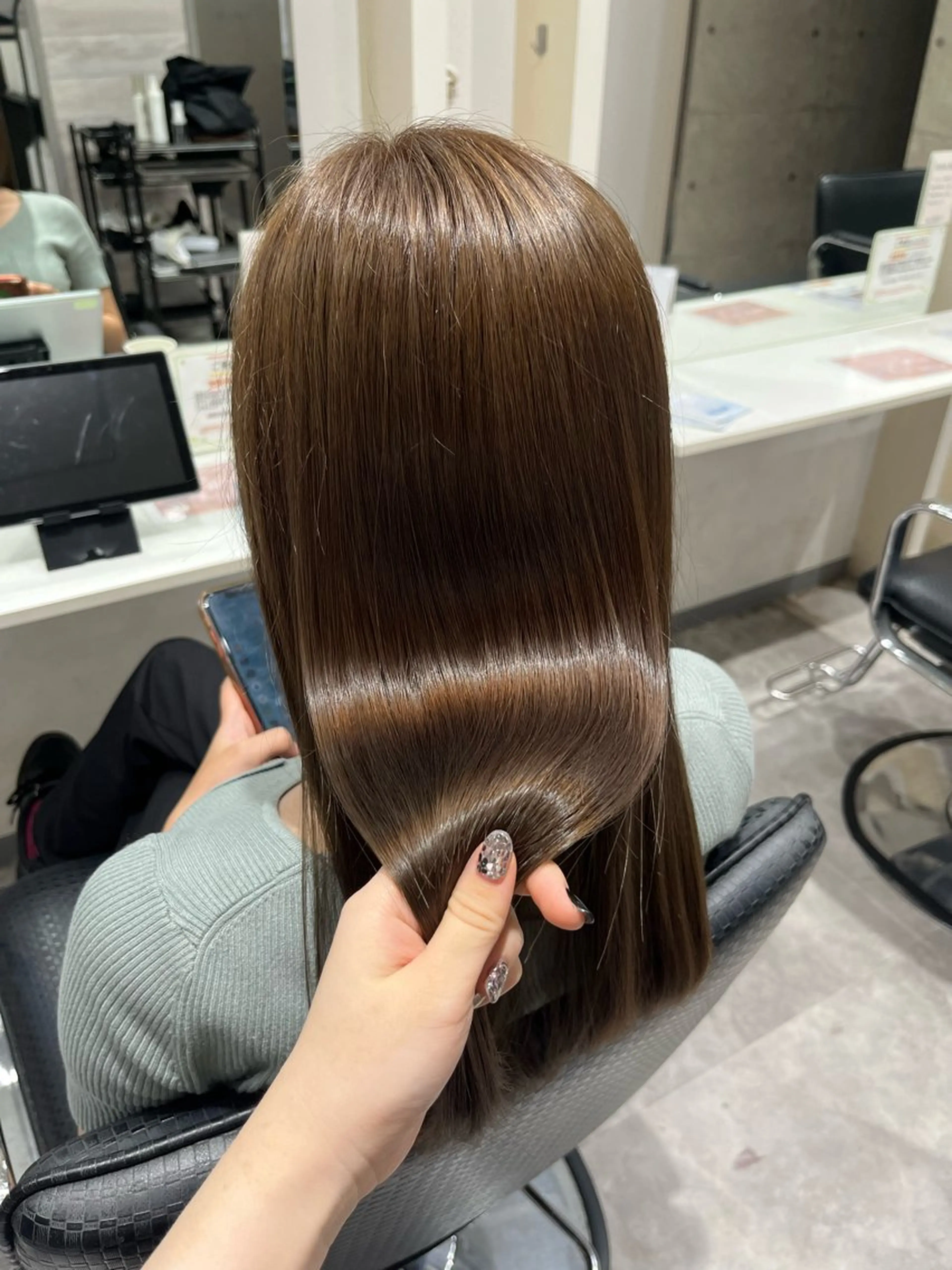 ロング カラー ベージュカラー ミルクティーベージュ Glanz所属・Glanz yuukaのヘアスタイル
