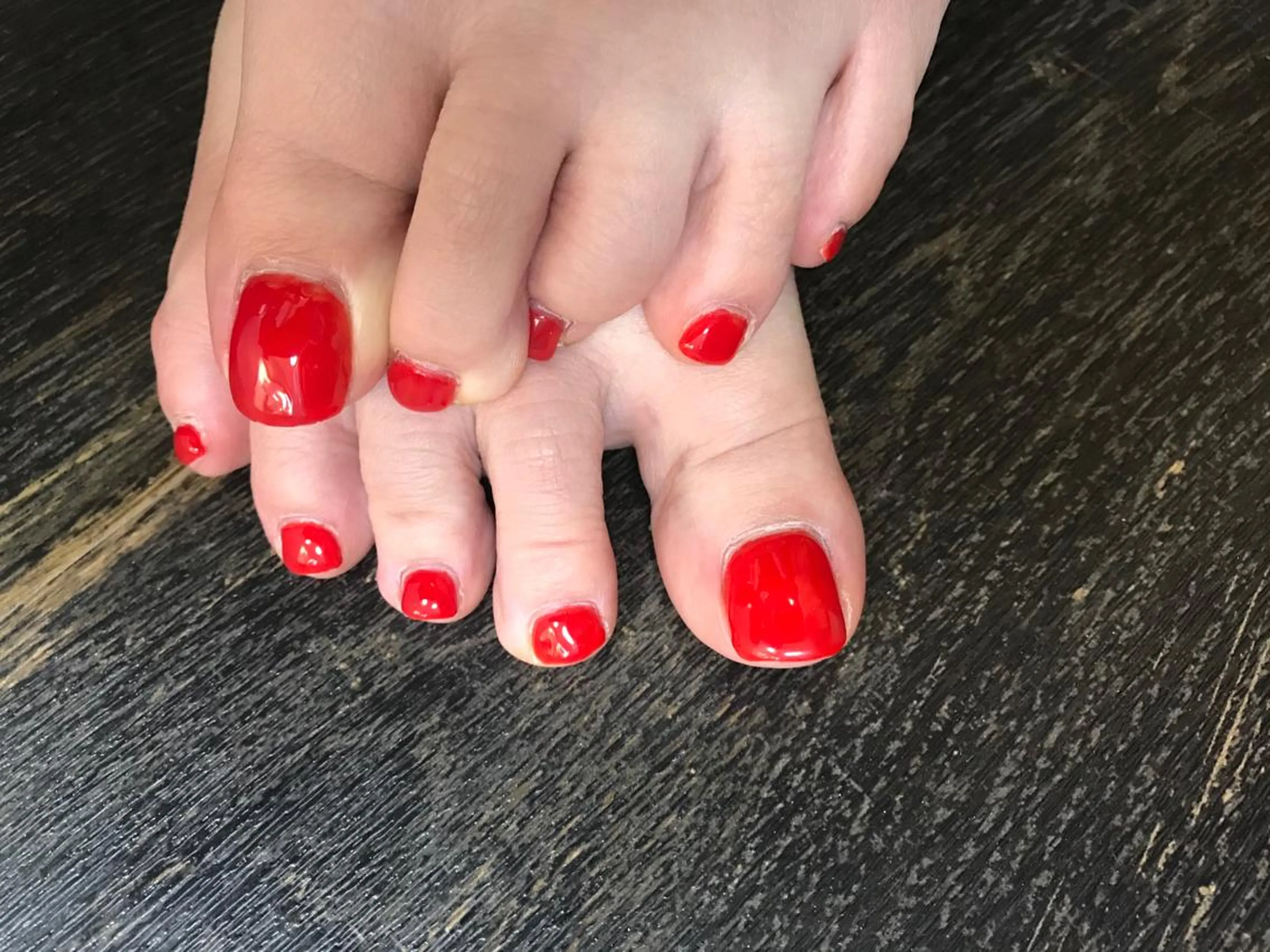 ネイル フットネイル ワンカラーネイル シンプルネイル Nail salon Three R所属・ネイルサロン Three   R.のエステ・リラクイメージ