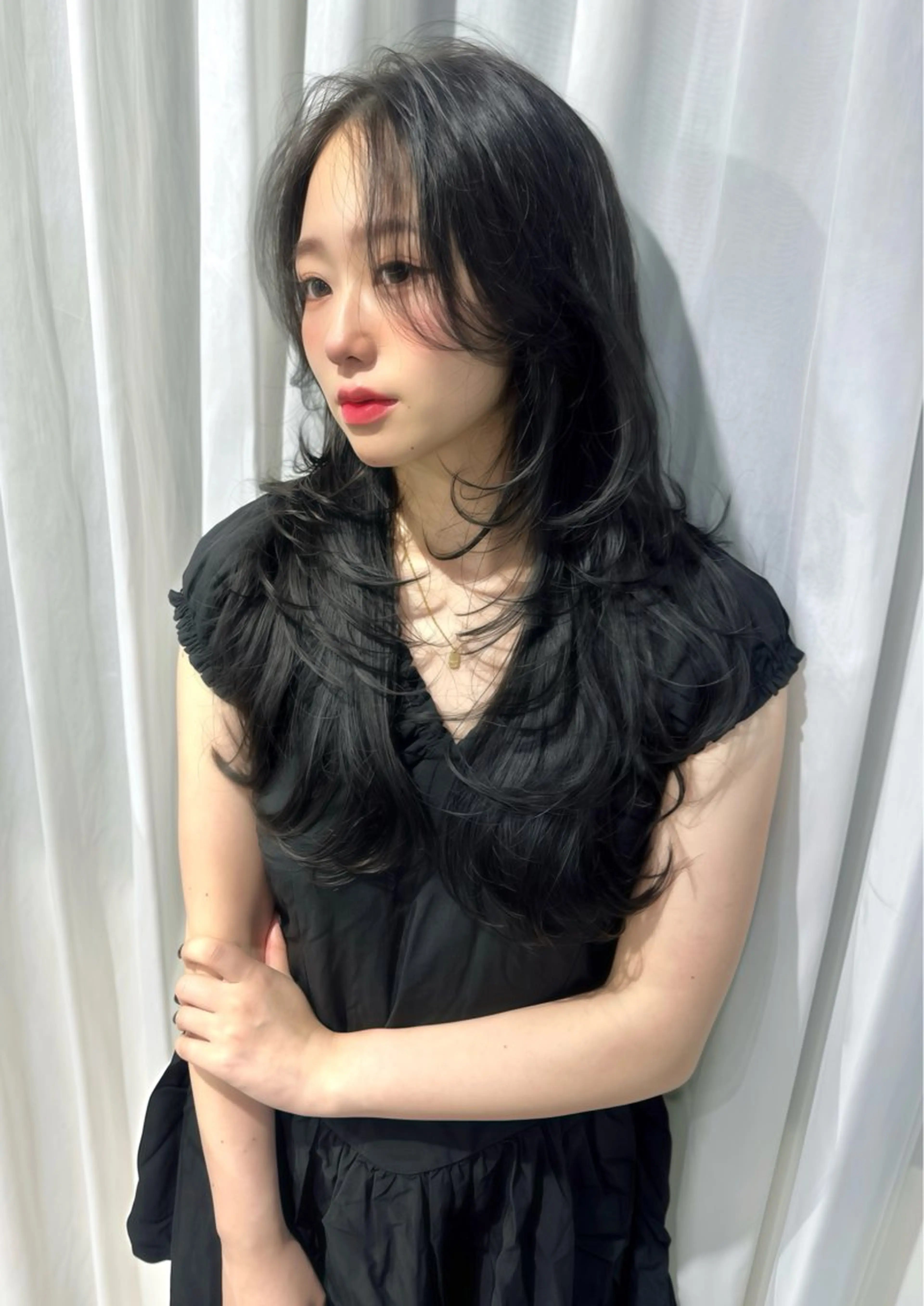 ロング カラー 透明感カラー ダークグレー レイヤーカット カット トリートメント 渋谷韓国ヘア🇰🇷 SAYAKA🩶ᩚのヘアスタイル