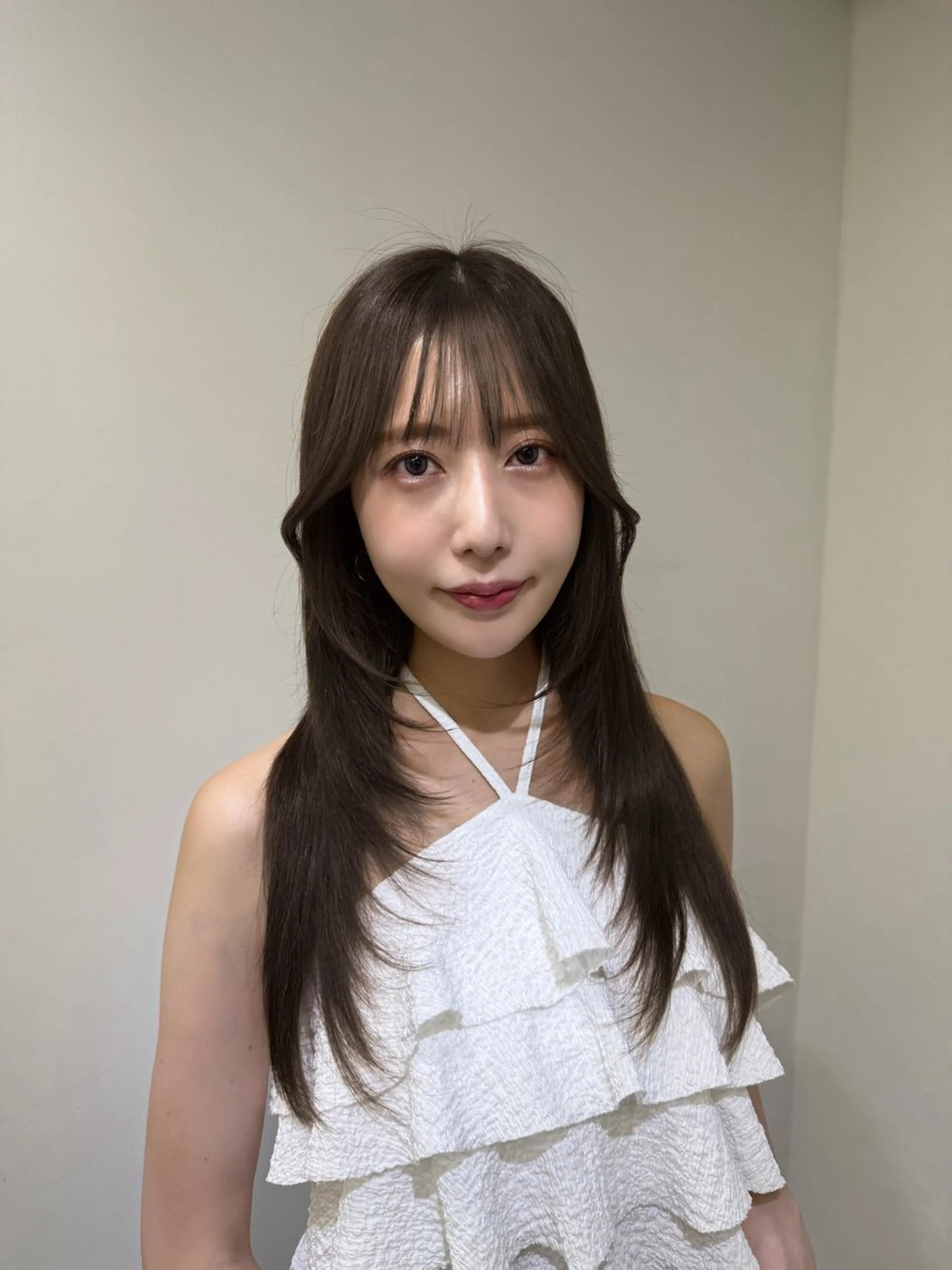 ロング カラー カット ヘアカラー トリートメント レイヤー オリーブ/ グレージュ/添田晃基のヘアスタイル
