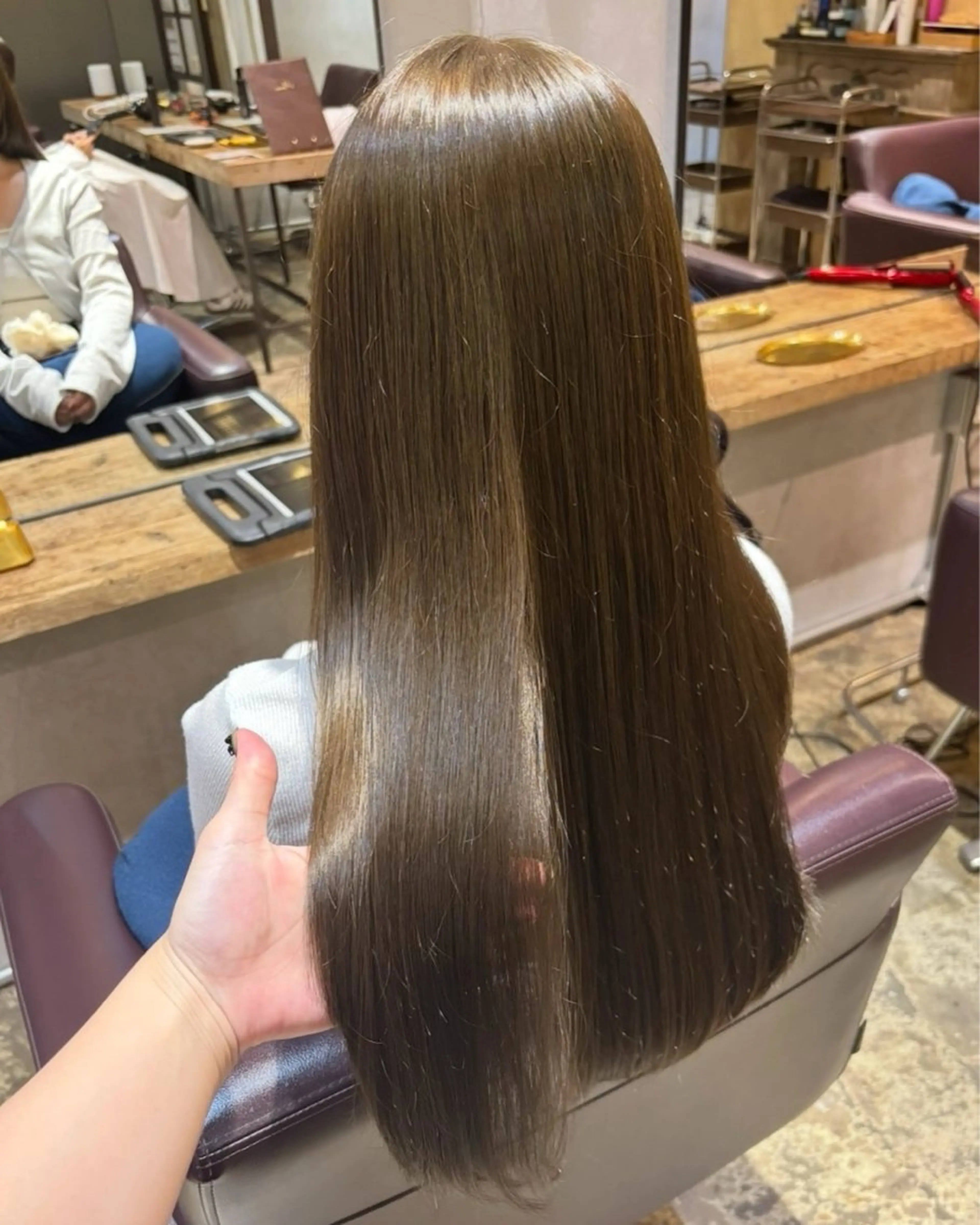 ロング カラー ベージュカラー オリーブベージュ カット ヘアカラー トリートメント saya 🧸 カット/縮毛矯正のヘアスタイル