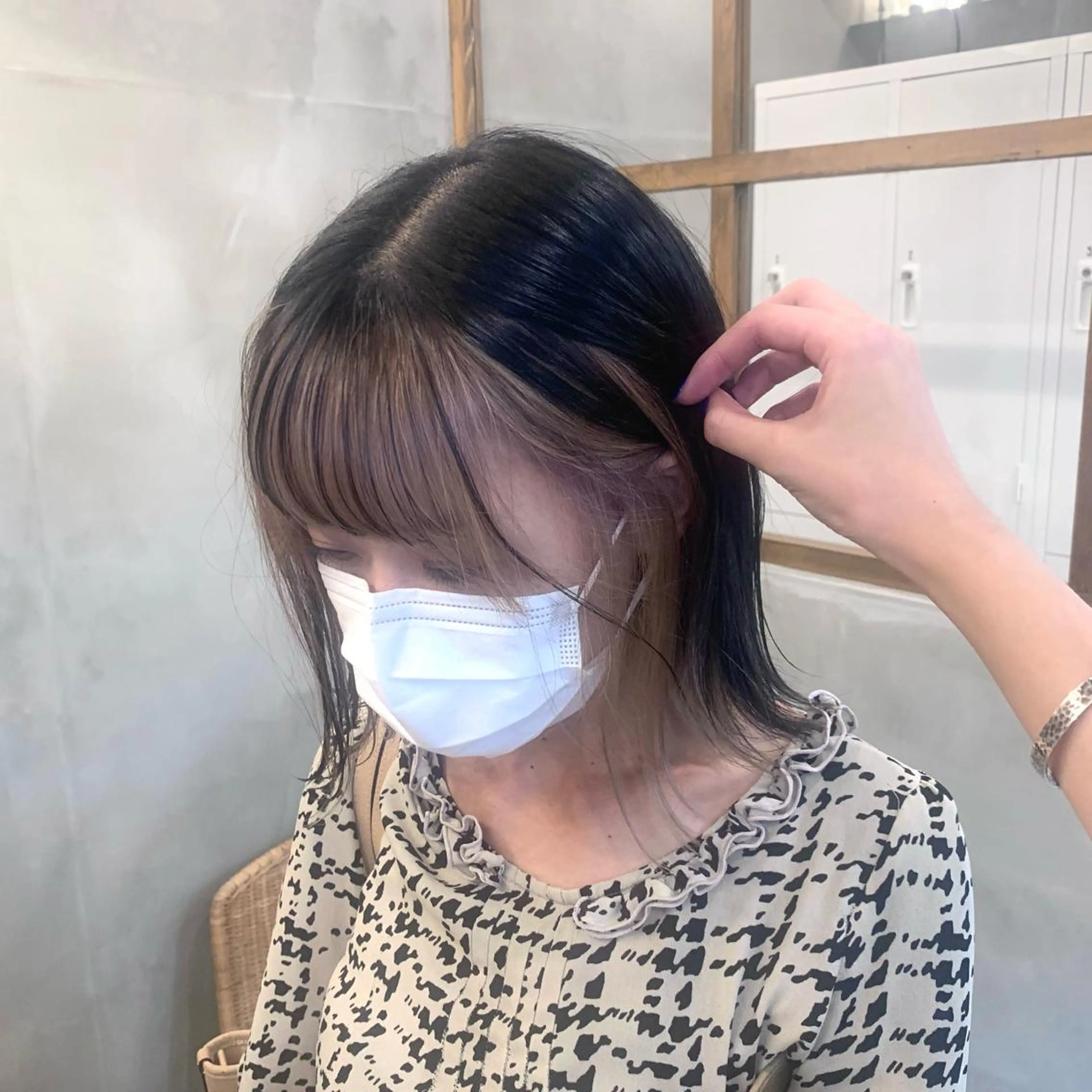 ミディアム カラー ベージュカラー ホワイトベージュ カット ヘアカラー ﾖｼﾅｶﾞﾏﾕ🦕 透明感カラーのヘアスタイル