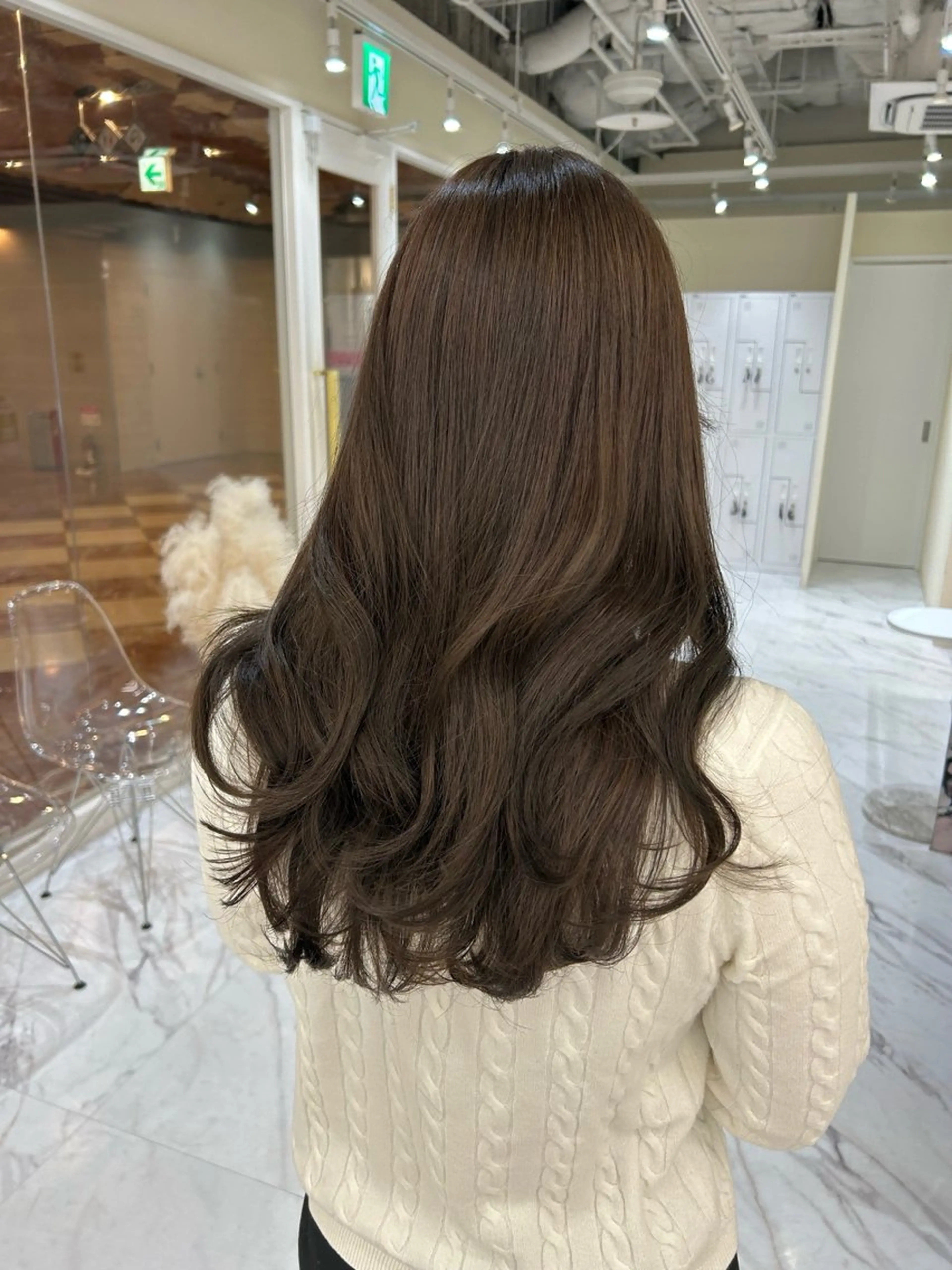 ロング カラー ヘアアレンジ ベージュカラー ブリーチ ダブルカラー グレージュ ブリーチなしカラー カット ヘアカラー トリートメント mao透明感カラー 似合わせヘアメイクのヘアスタイル
